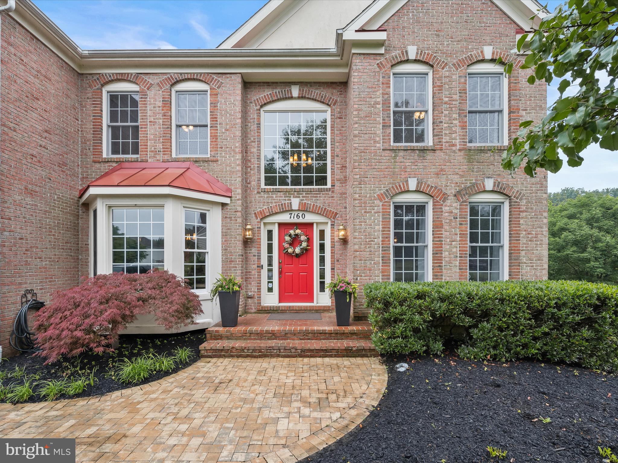 7160 MILLBURY COURT