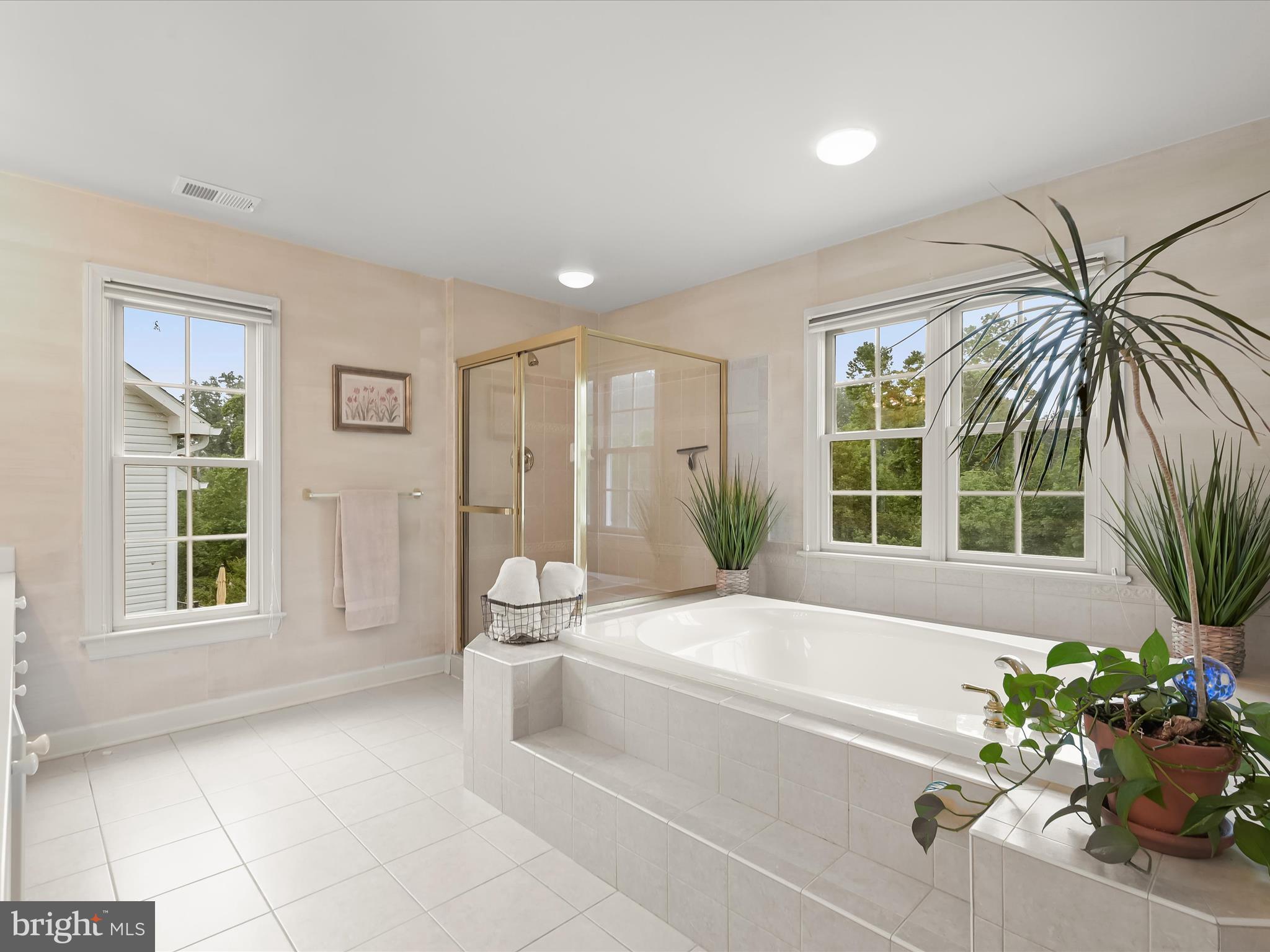 GROVEMONT - Residential