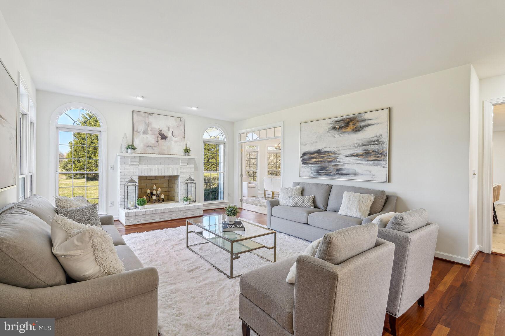 MT. PROSPECT - Residential