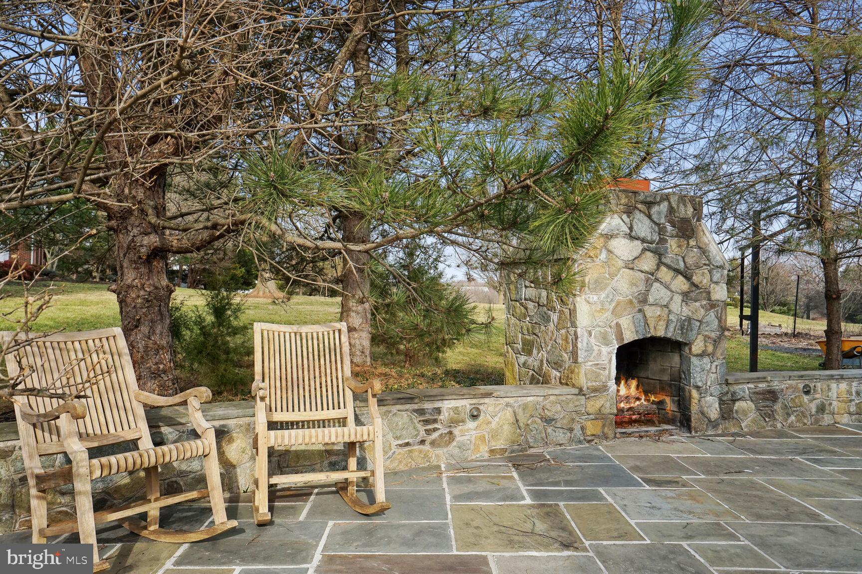 MT. PROSPECT - Residential