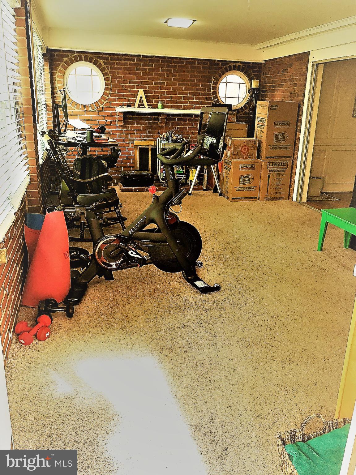 BERKSHIRE OAKWOOD - Residential Lease