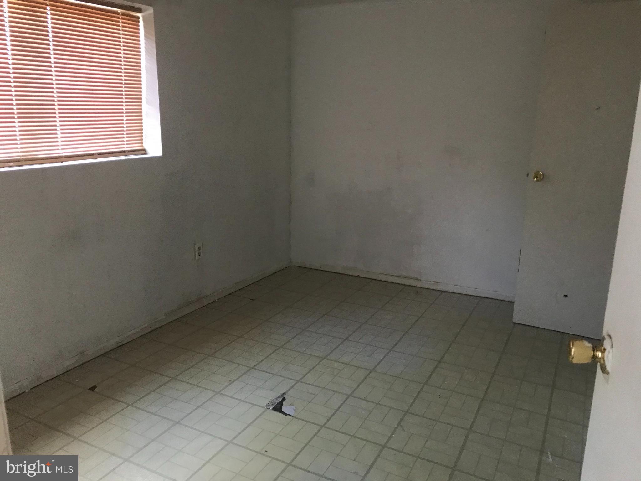 SOUTHWICK - Residential