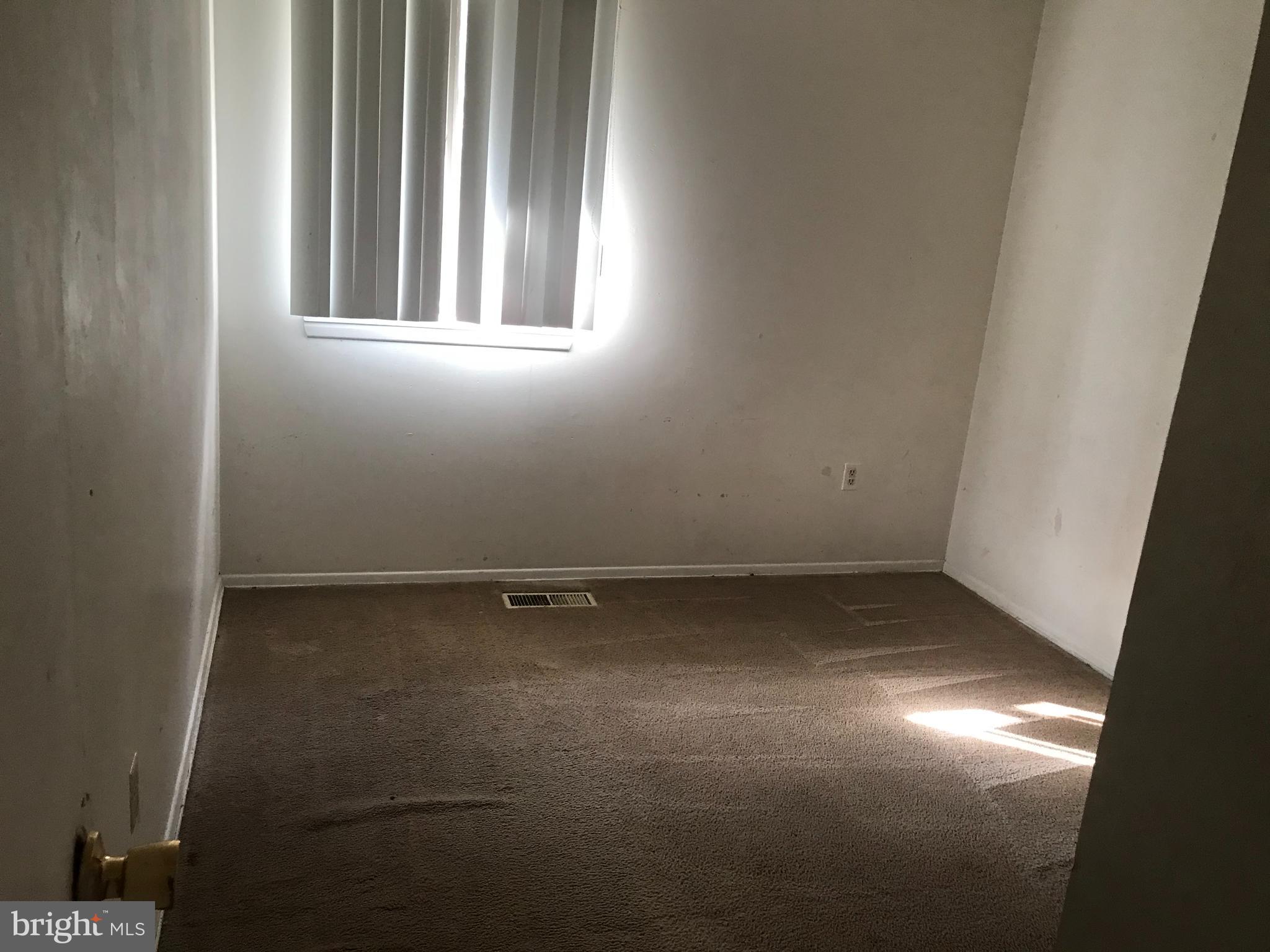 SOUTHWICK - Residential