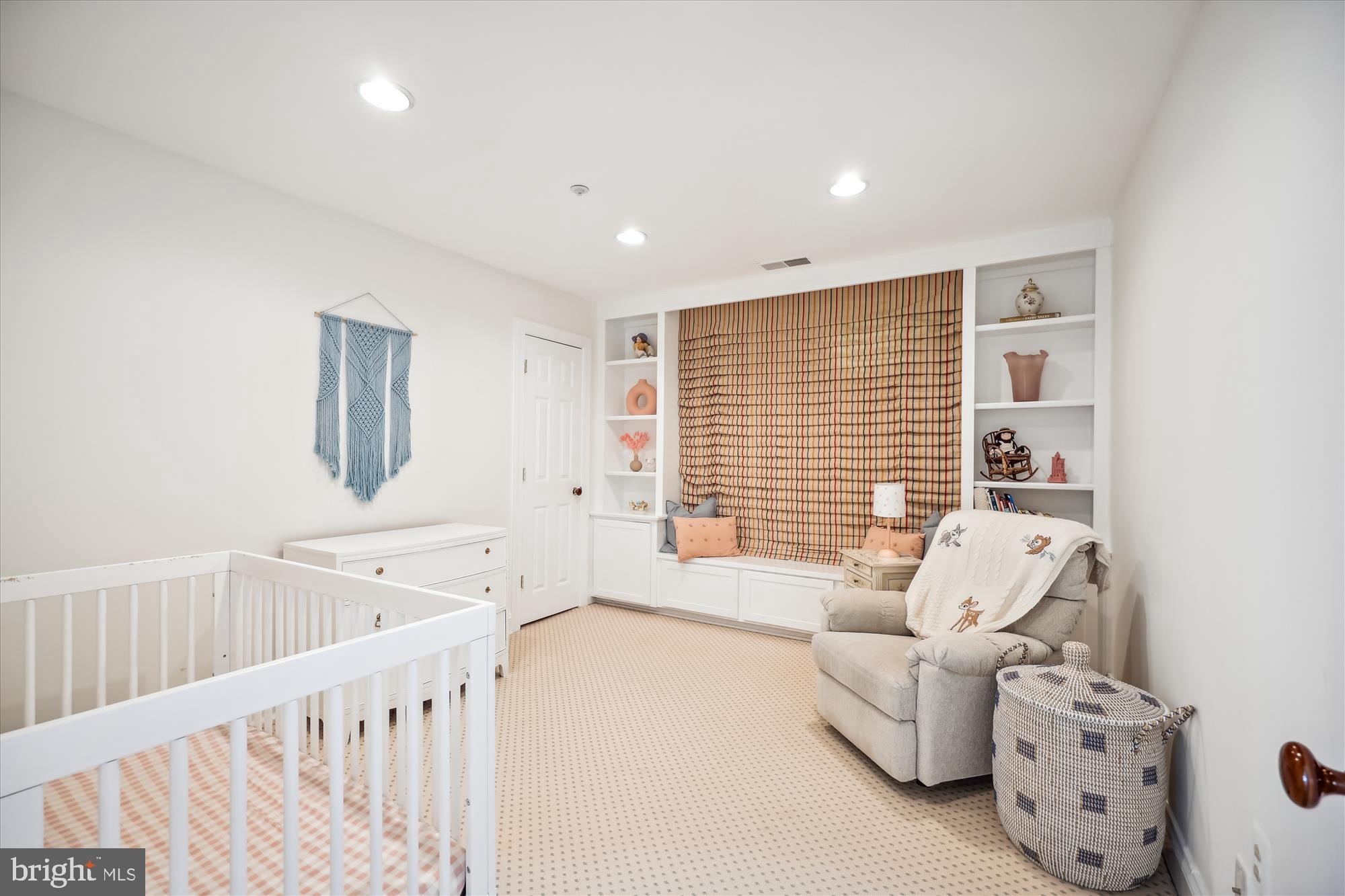 KENTLANDS - Residential