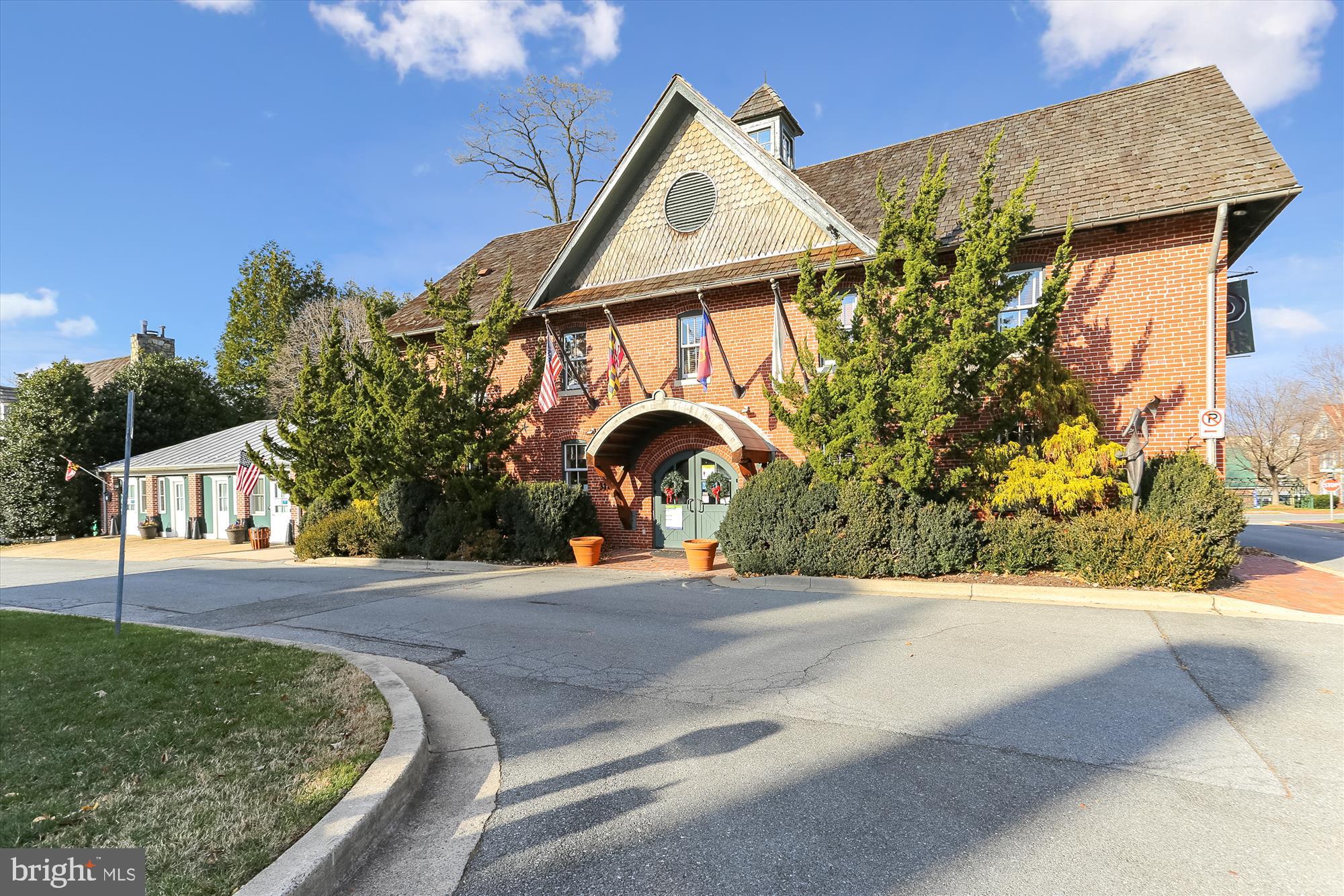 KENTLANDS - Residential