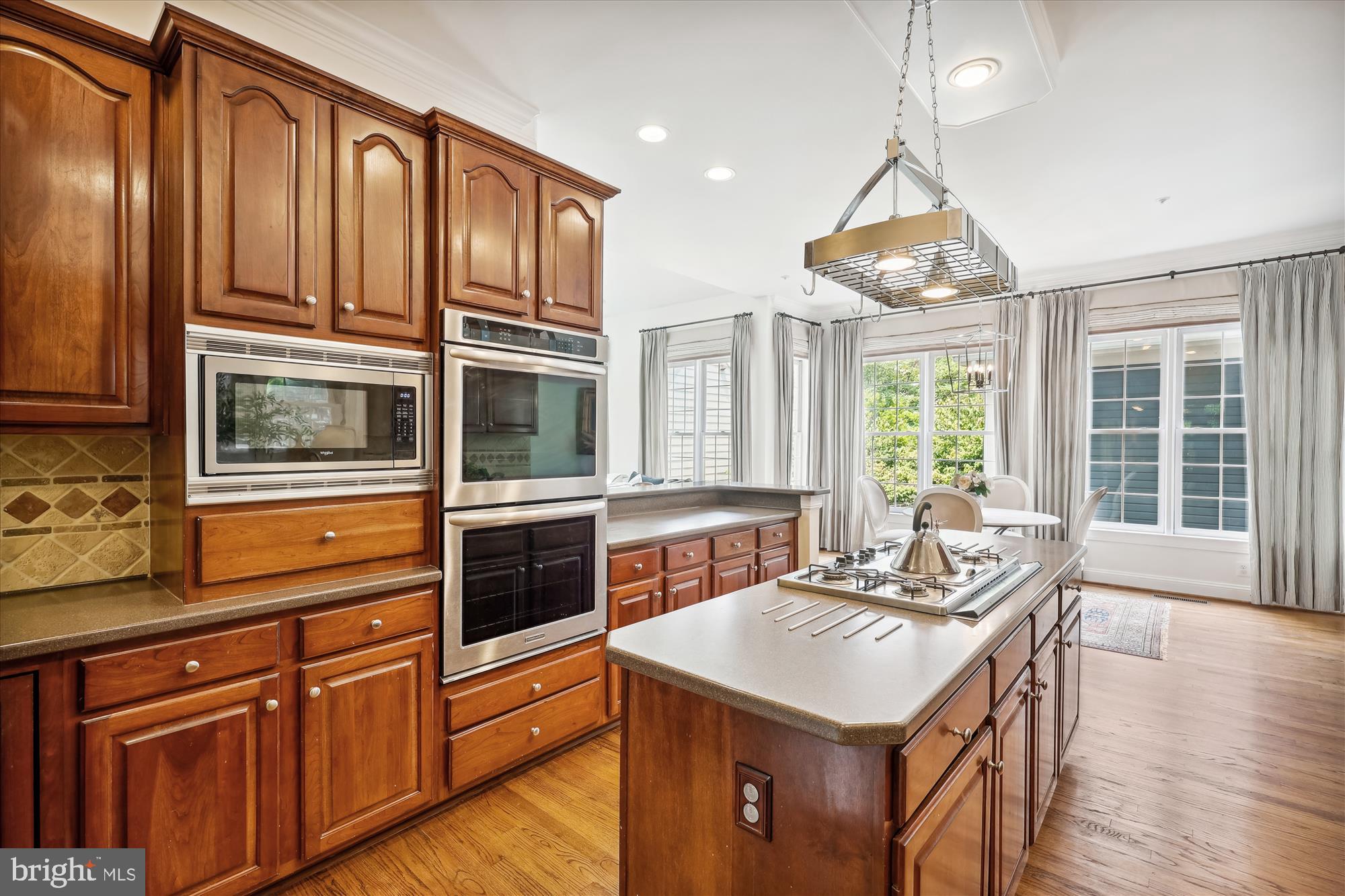 KENTLANDS - Residential