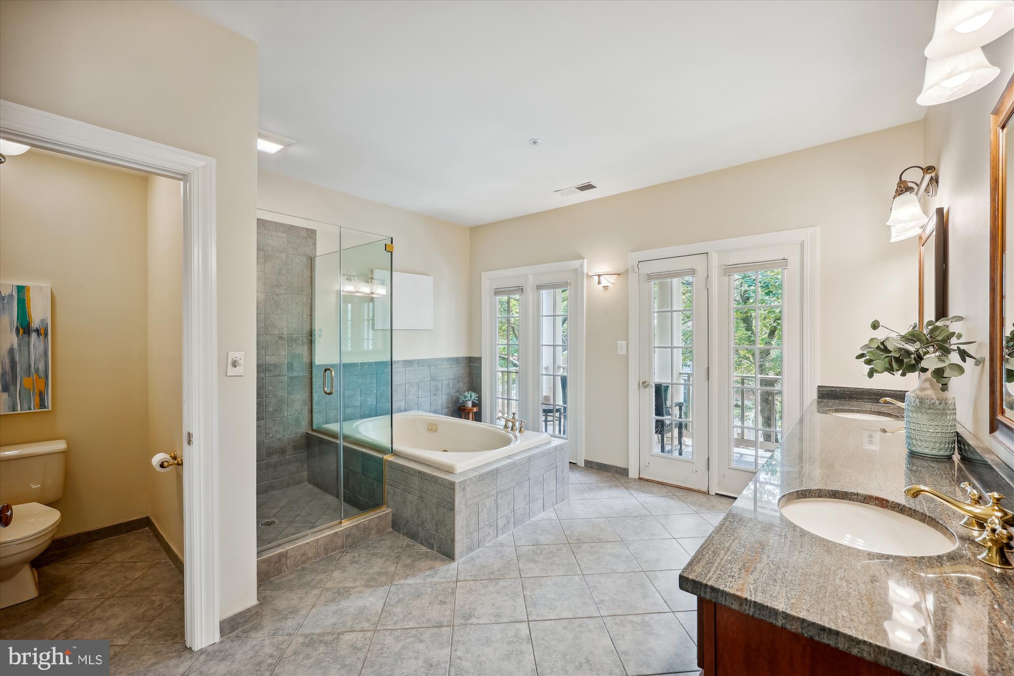 KENTLANDS - Residential