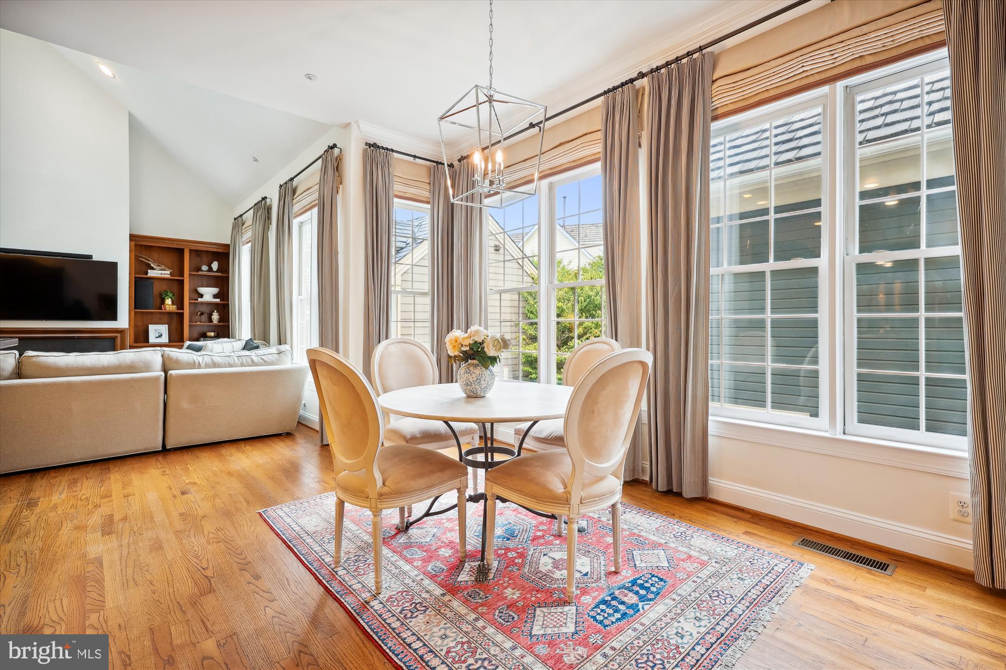 KENTLANDS - Residential