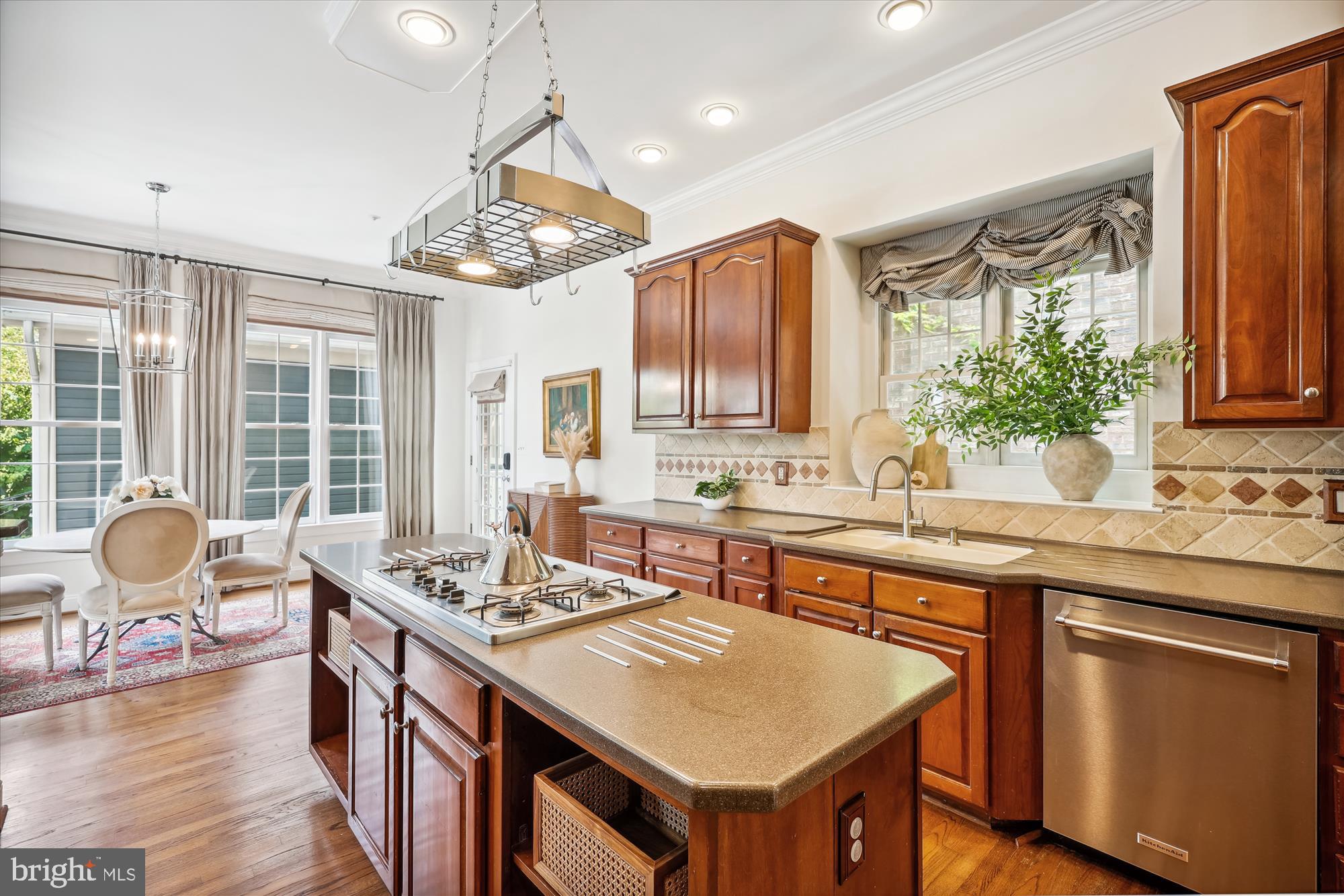 KENTLANDS - Residential