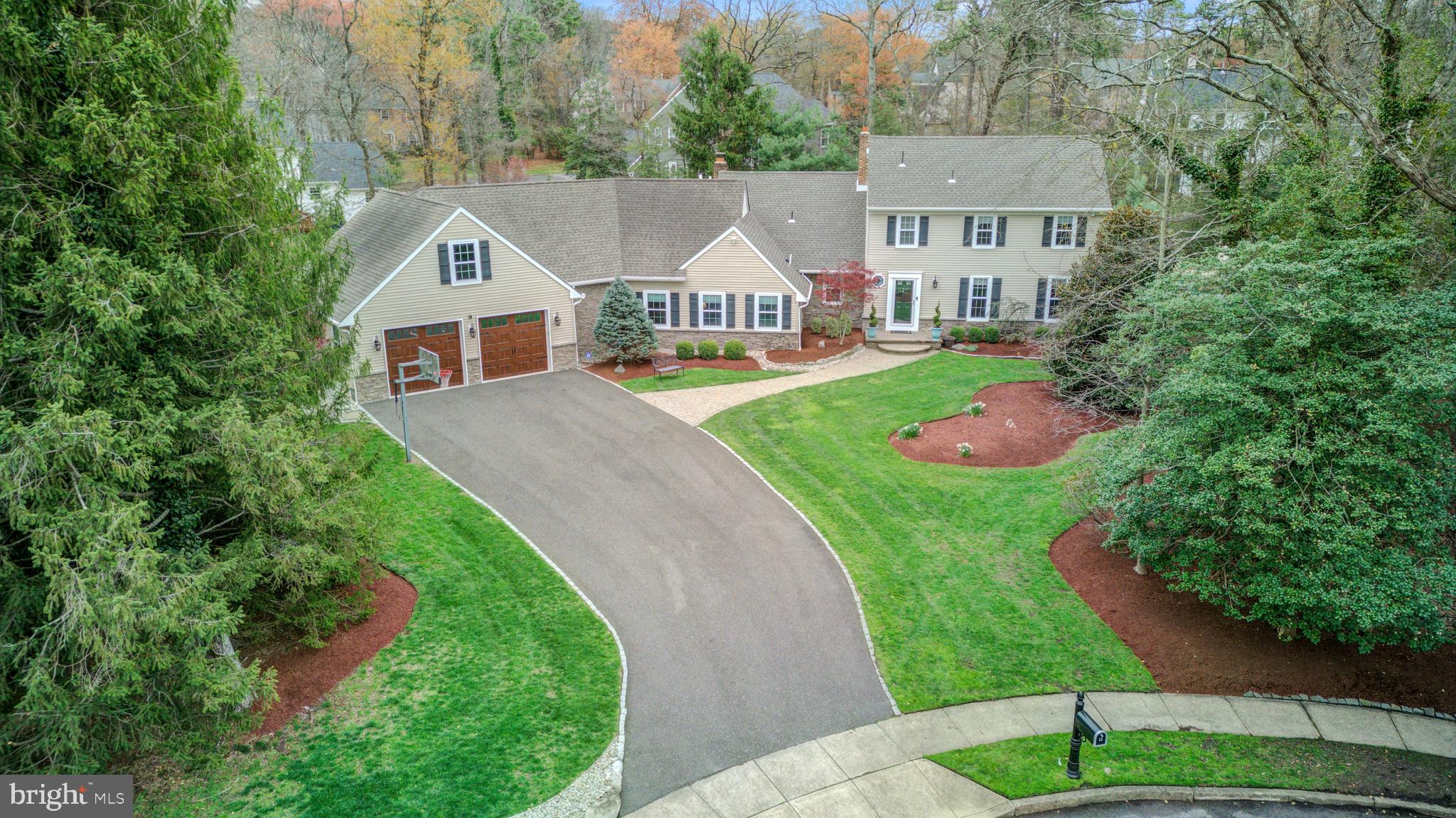 12 RED OAK COURT