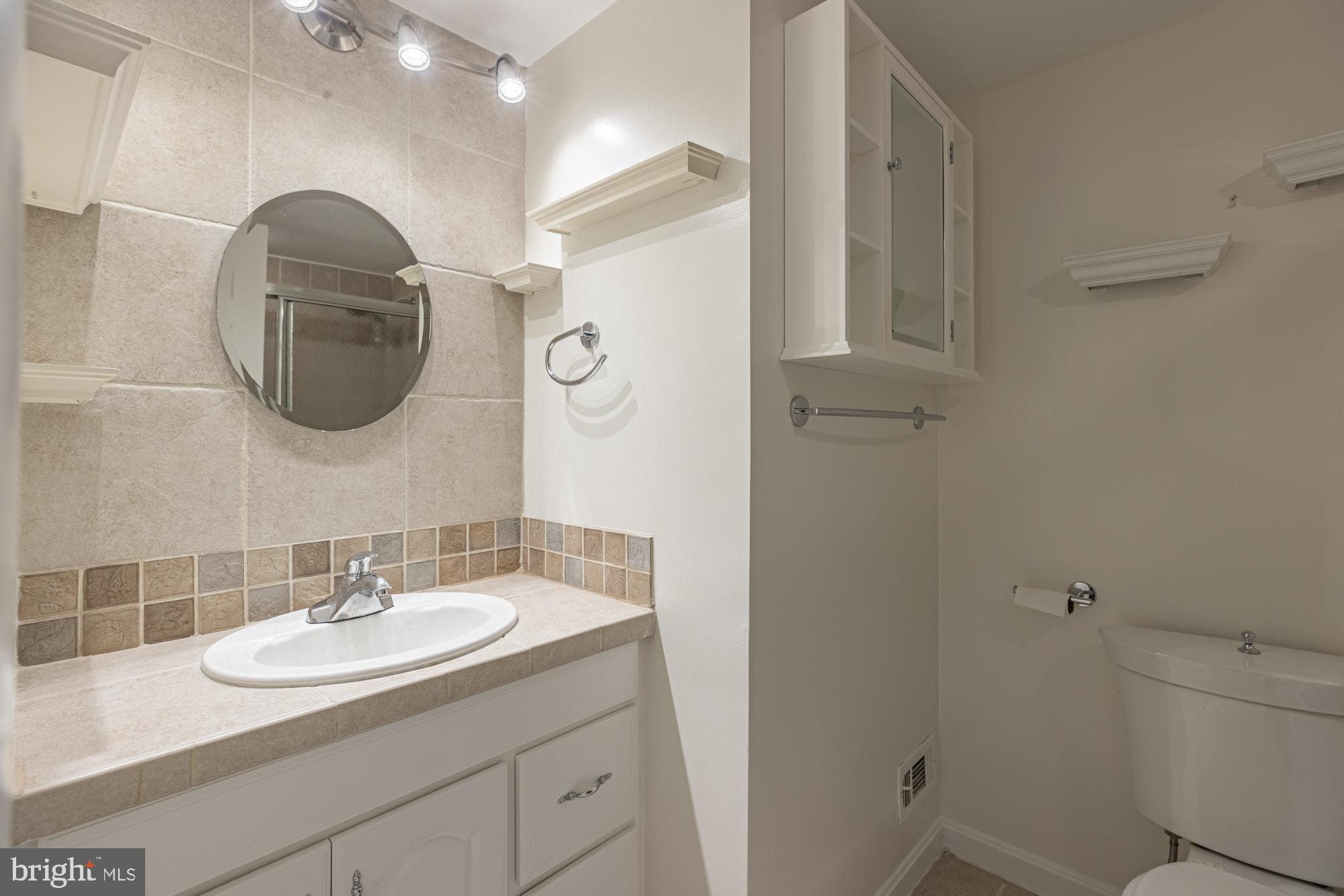 SOUTHAMPTON - Residential