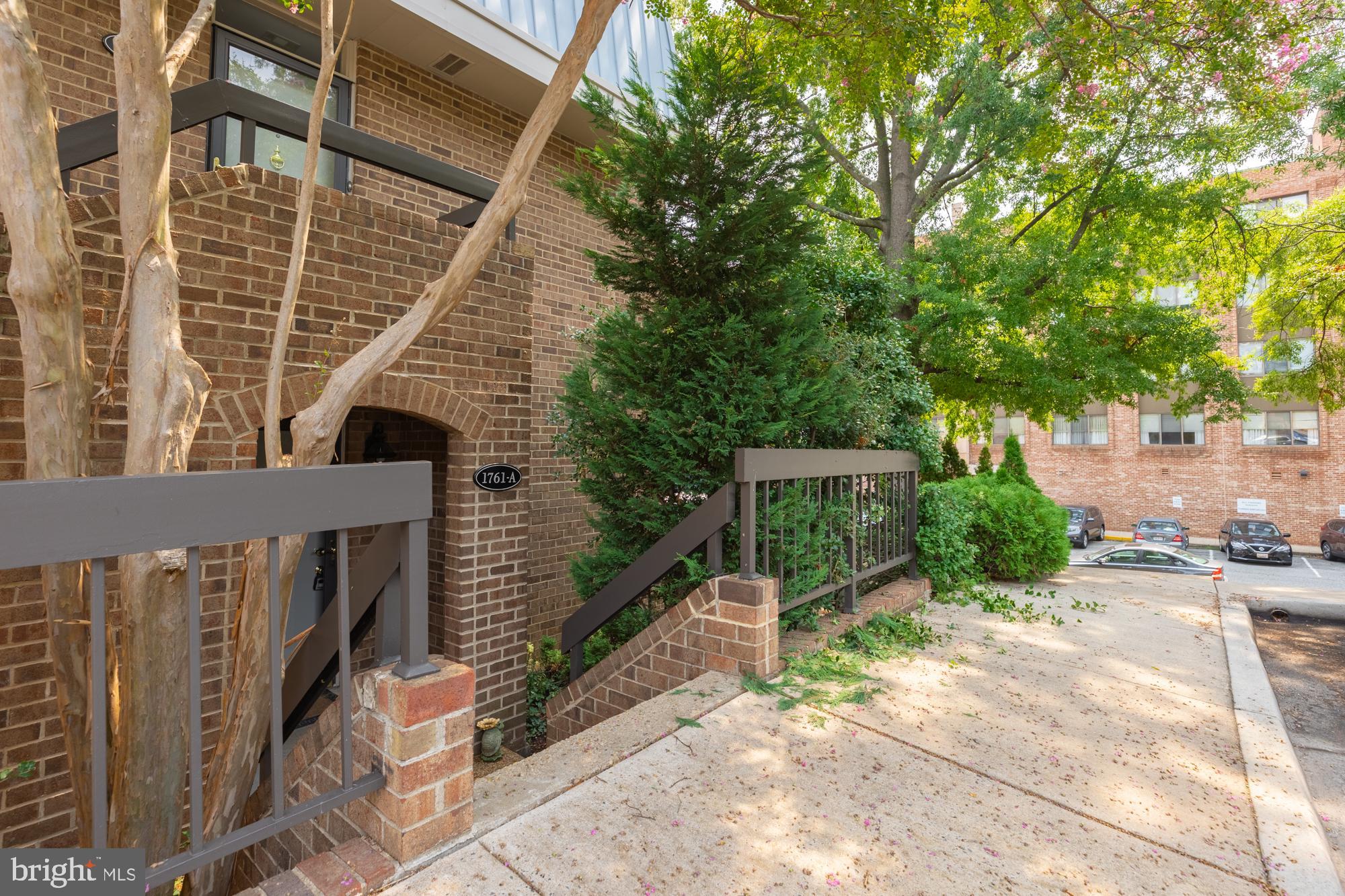 SOUTHAMPTON - Residential