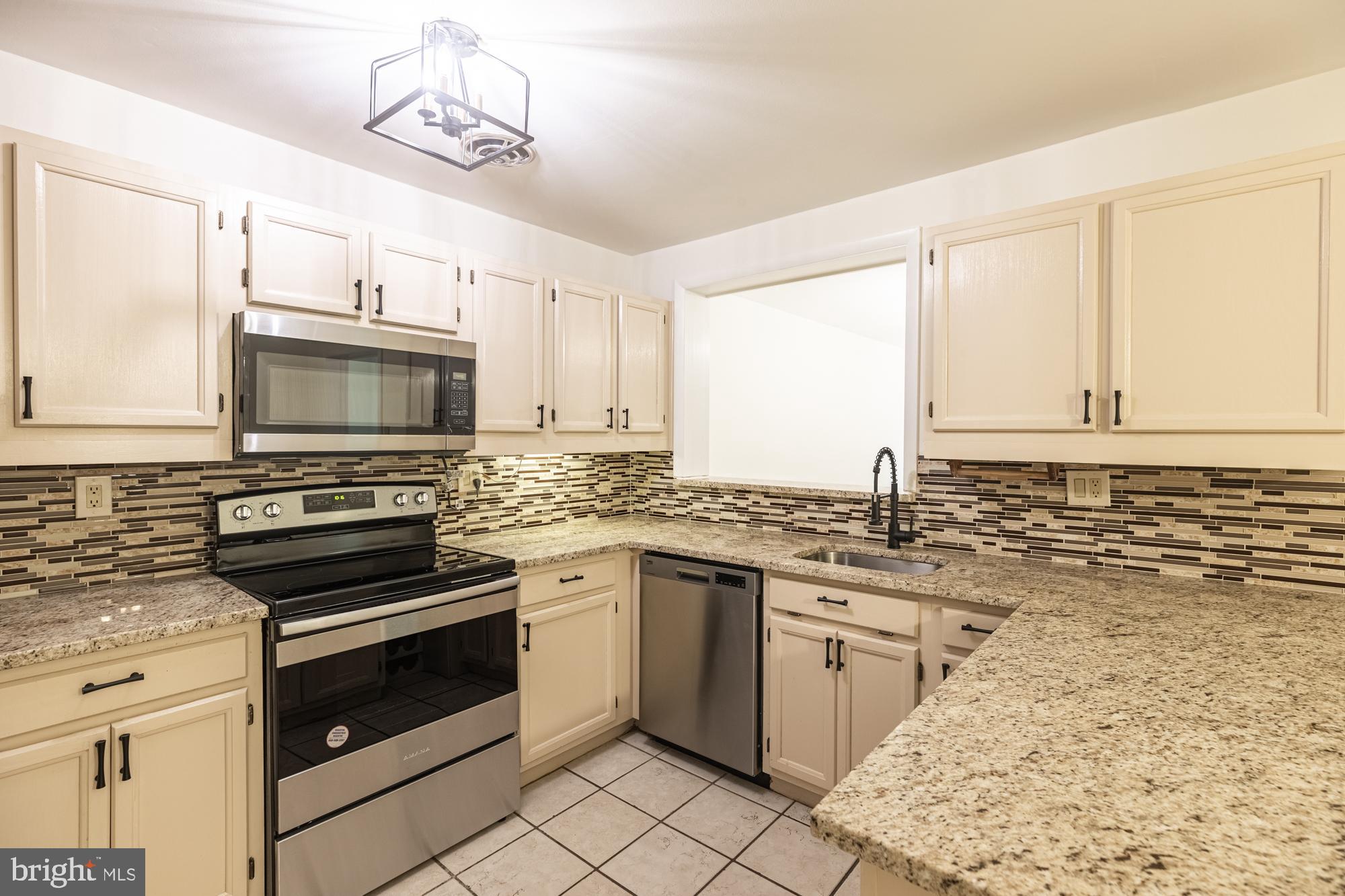 SOUTHAMPTON - Residential