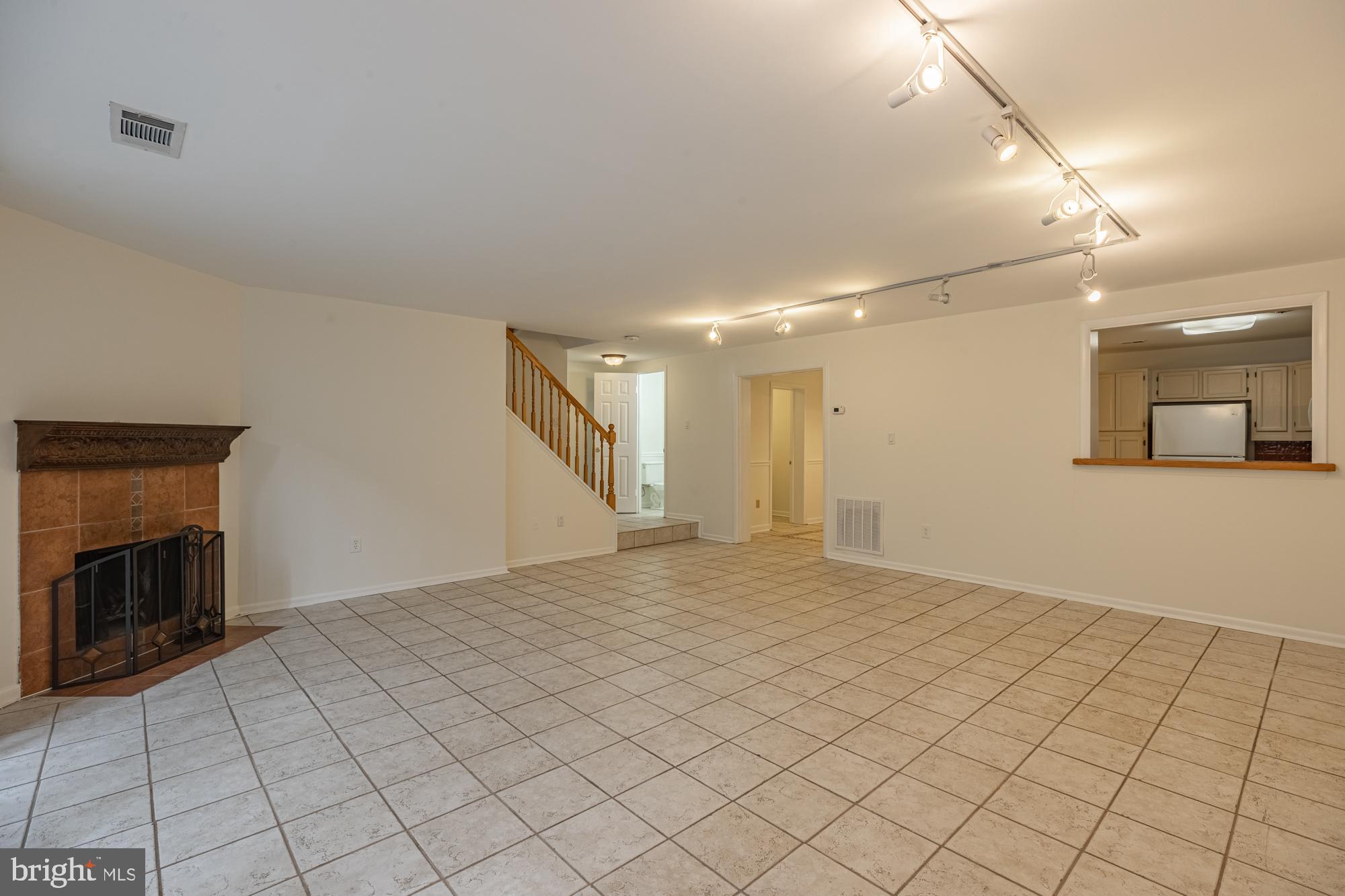 SOUTHAMPTON - Residential