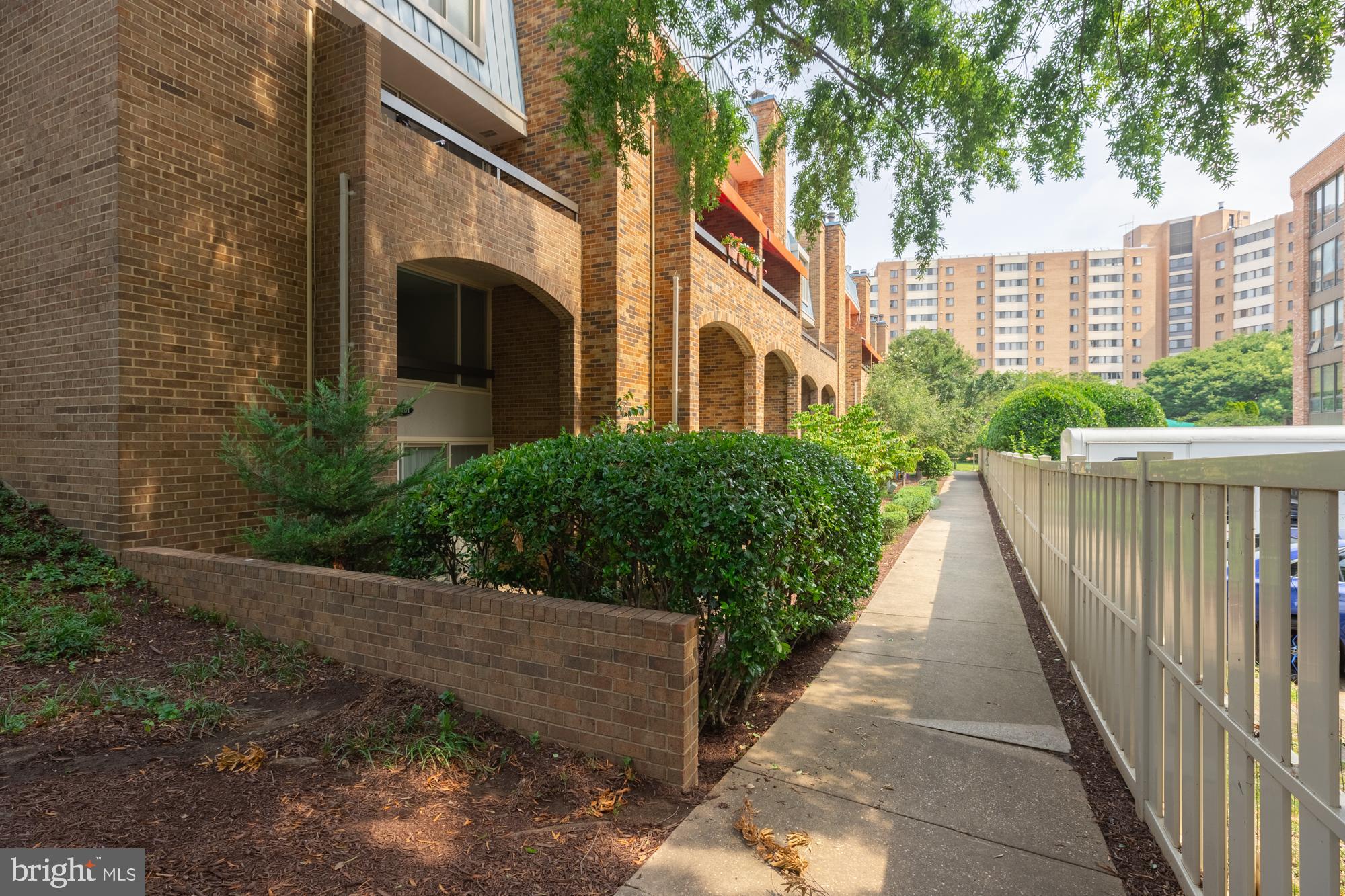 SOUTHAMPTON - Residential