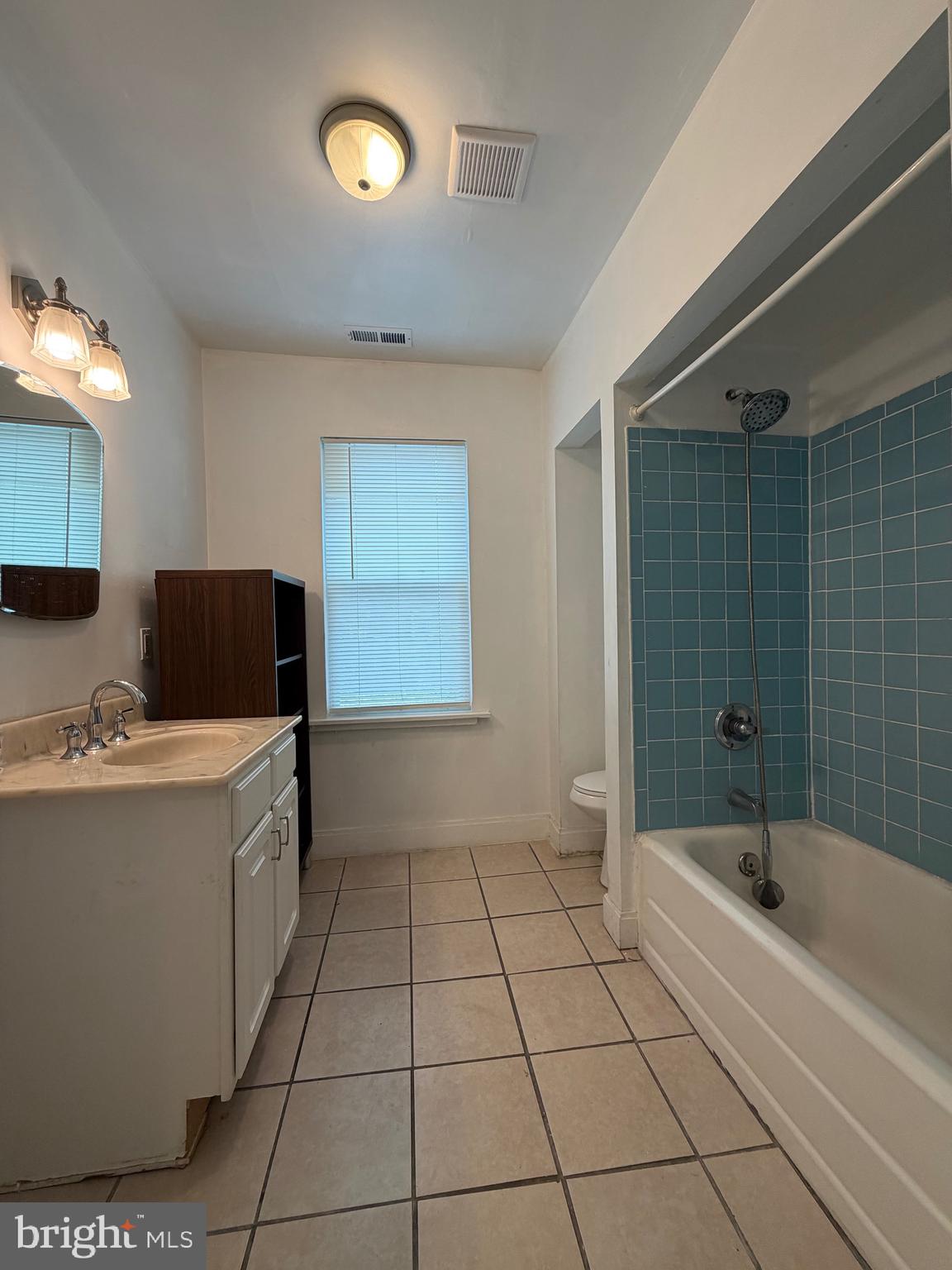 GLENHAM - BELFORD - Residential Lease