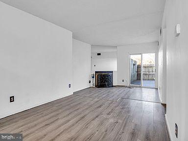 BRIGHTON COMMONS - Residential Lease