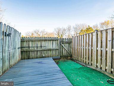 BRIGHTON COMMONS - Residential Lease