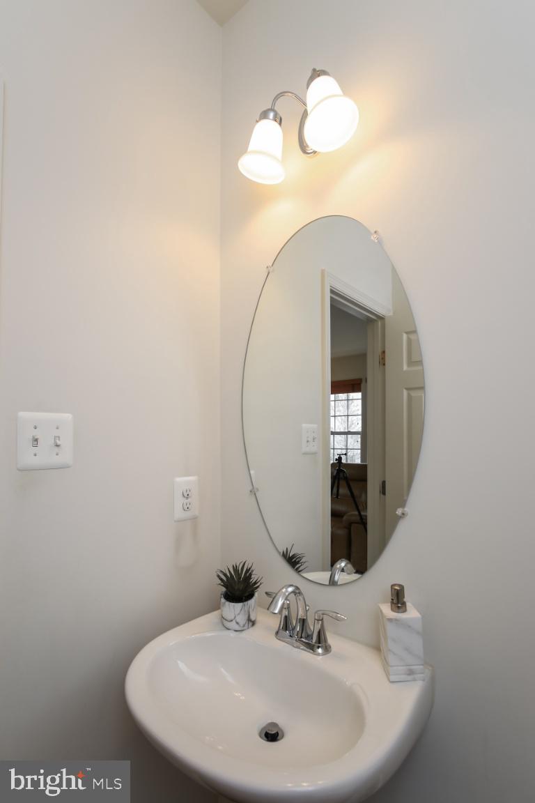 SUMMERFIELD AT MISSION PLACE - Residential