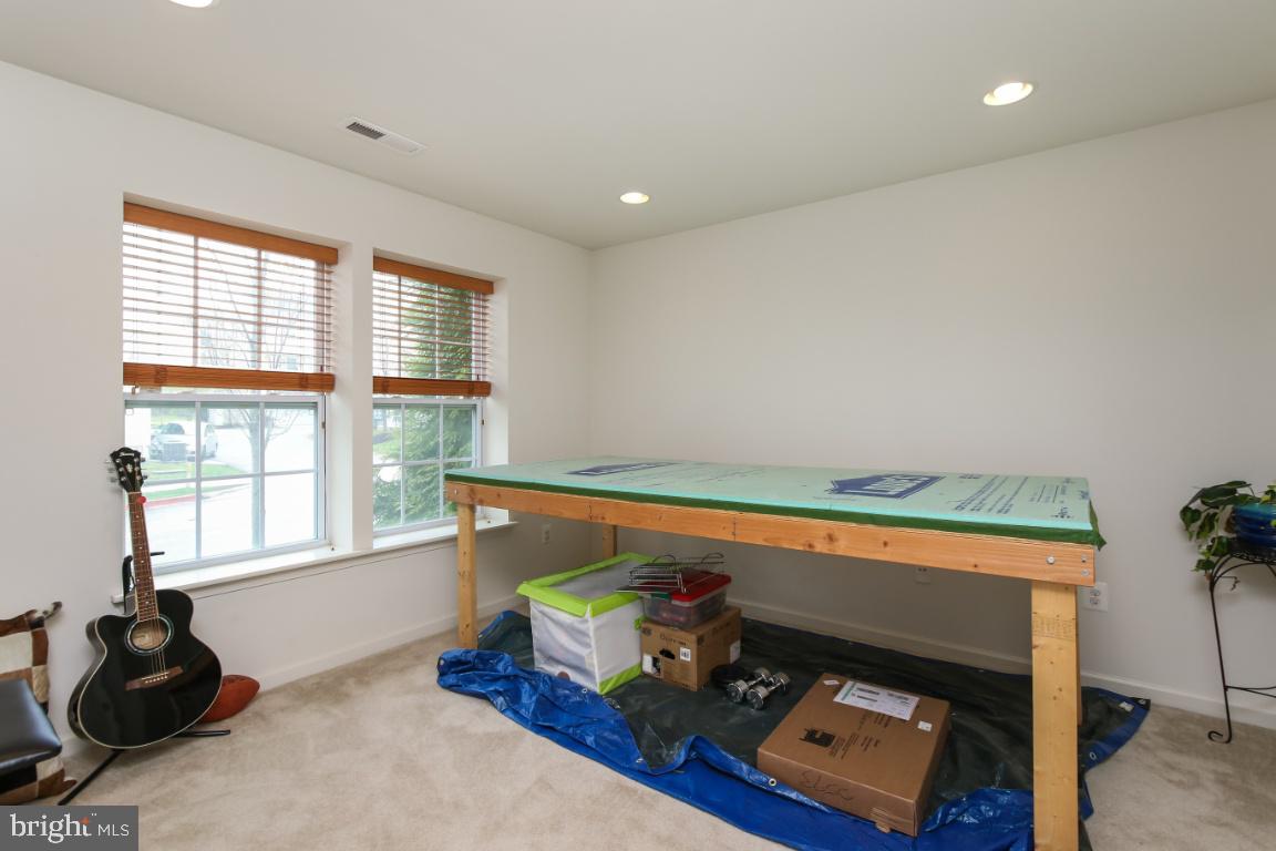 SUMMERFIELD AT MISSION PLACE - Residential