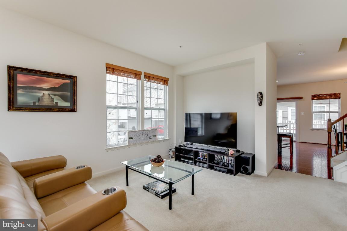 SUMMERFIELD AT MISSION PLACE - Residential