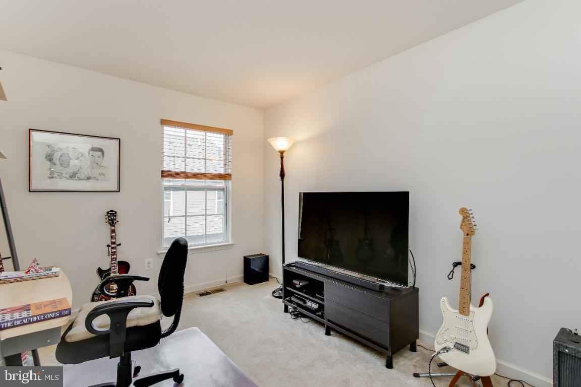 SUMMERFIELD AT MISSION PLACE - Residential