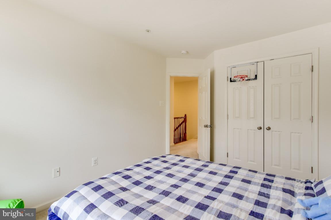 SUMMERFIELD AT MISSION PLACE - Residential