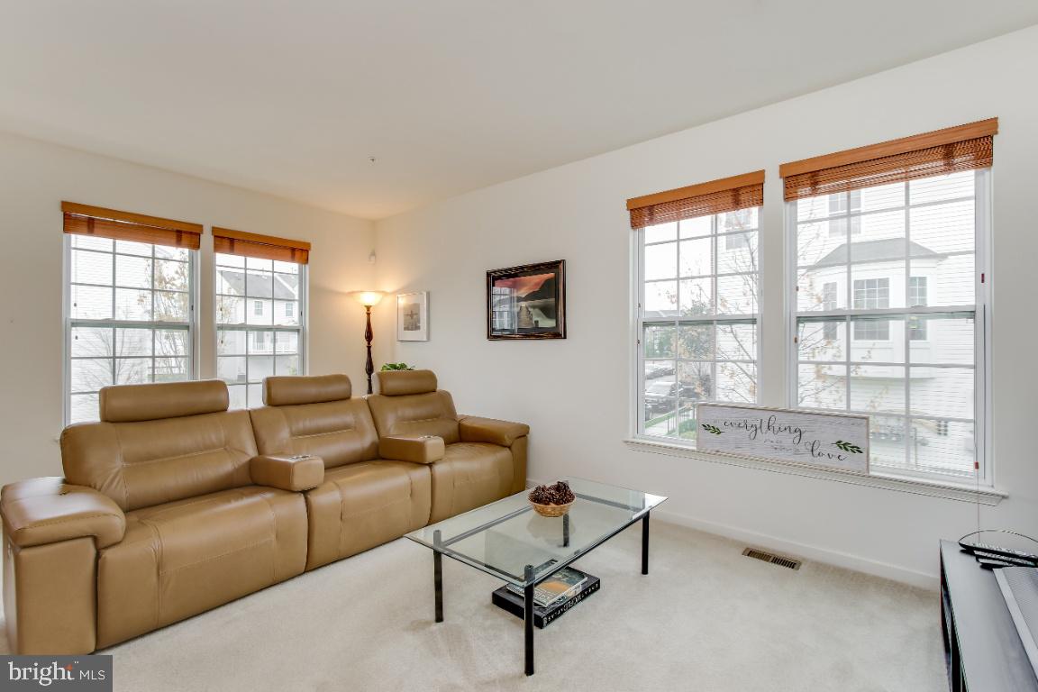 SUMMERFIELD AT MISSION PLACE - Residential