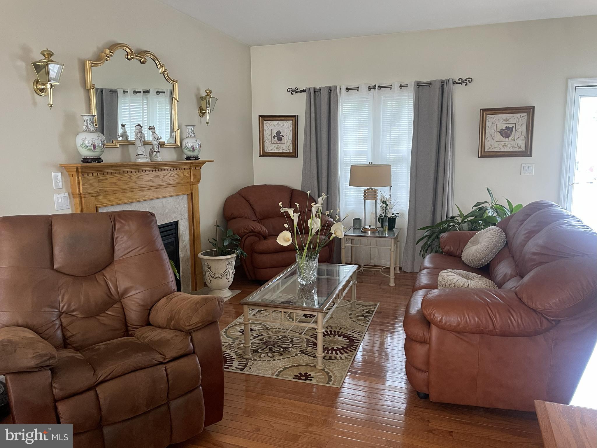 NEW COLONY VILLAGE - Residential