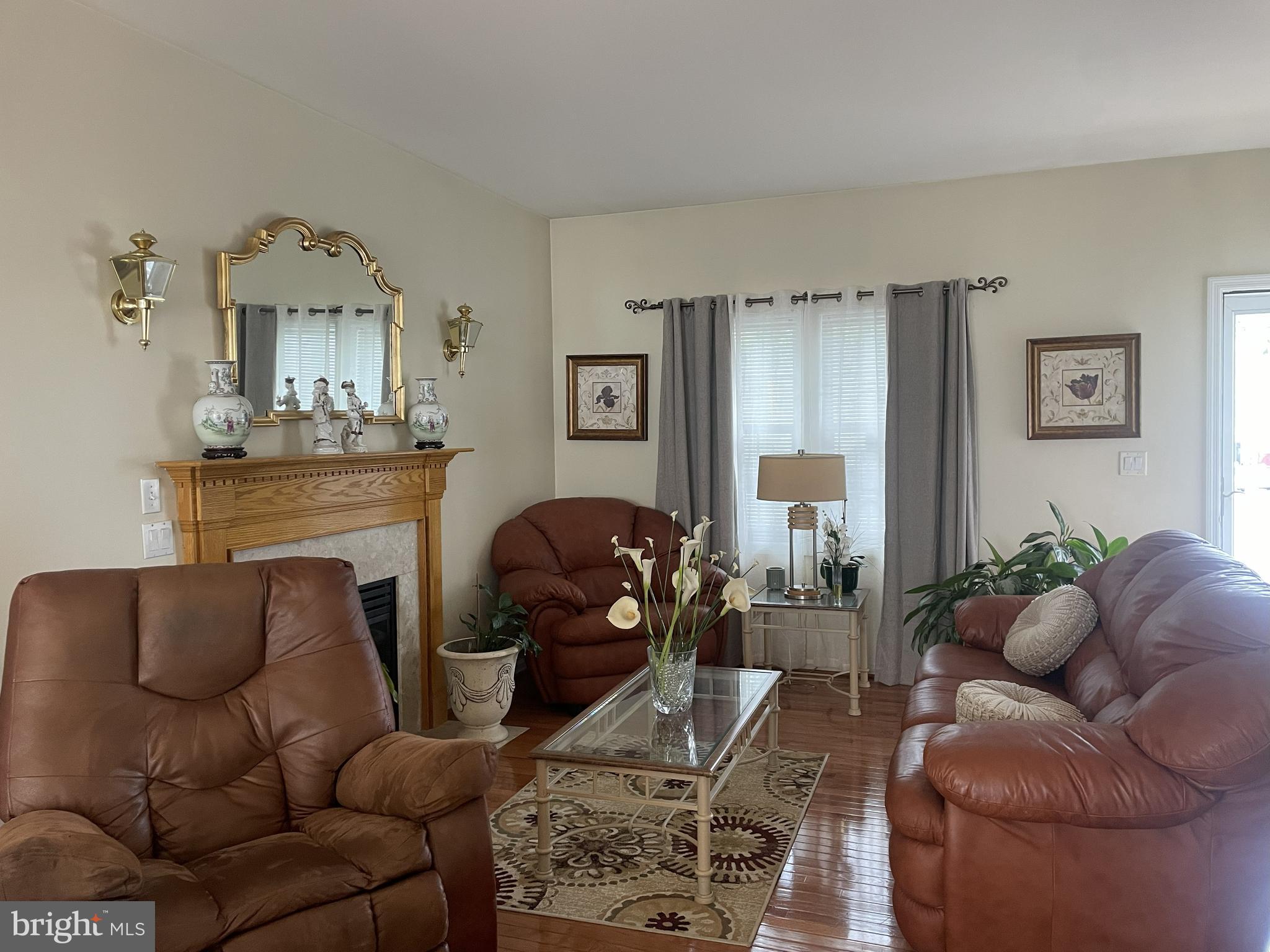 NEW COLONY VILLAGE - Residential