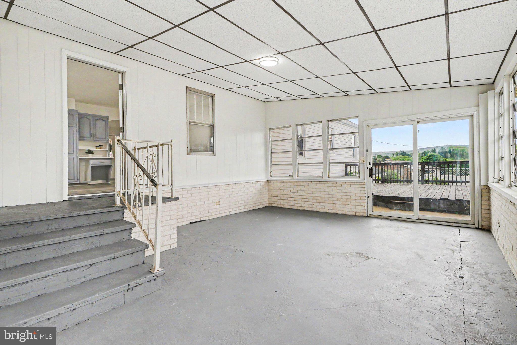 SHIPPENSBURG - Residential