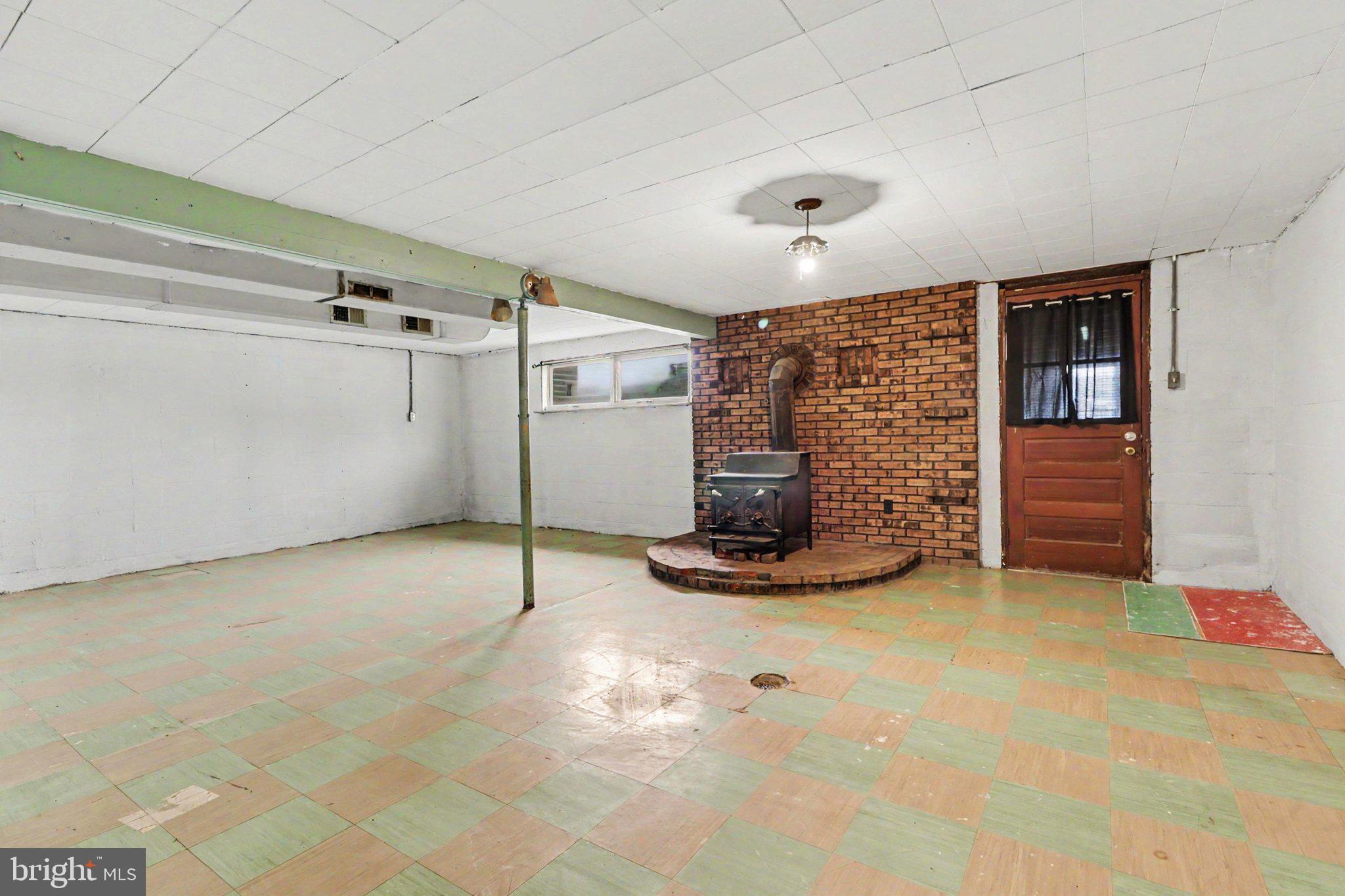 SHIPPENSBURG - Residential