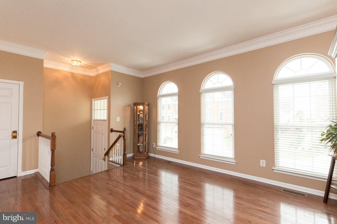 SOUTH RIDING - Residential