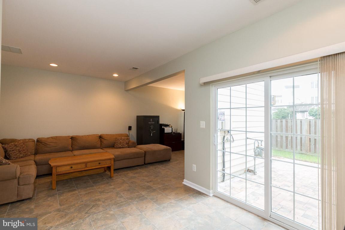 SOUTH RIDING - Residential