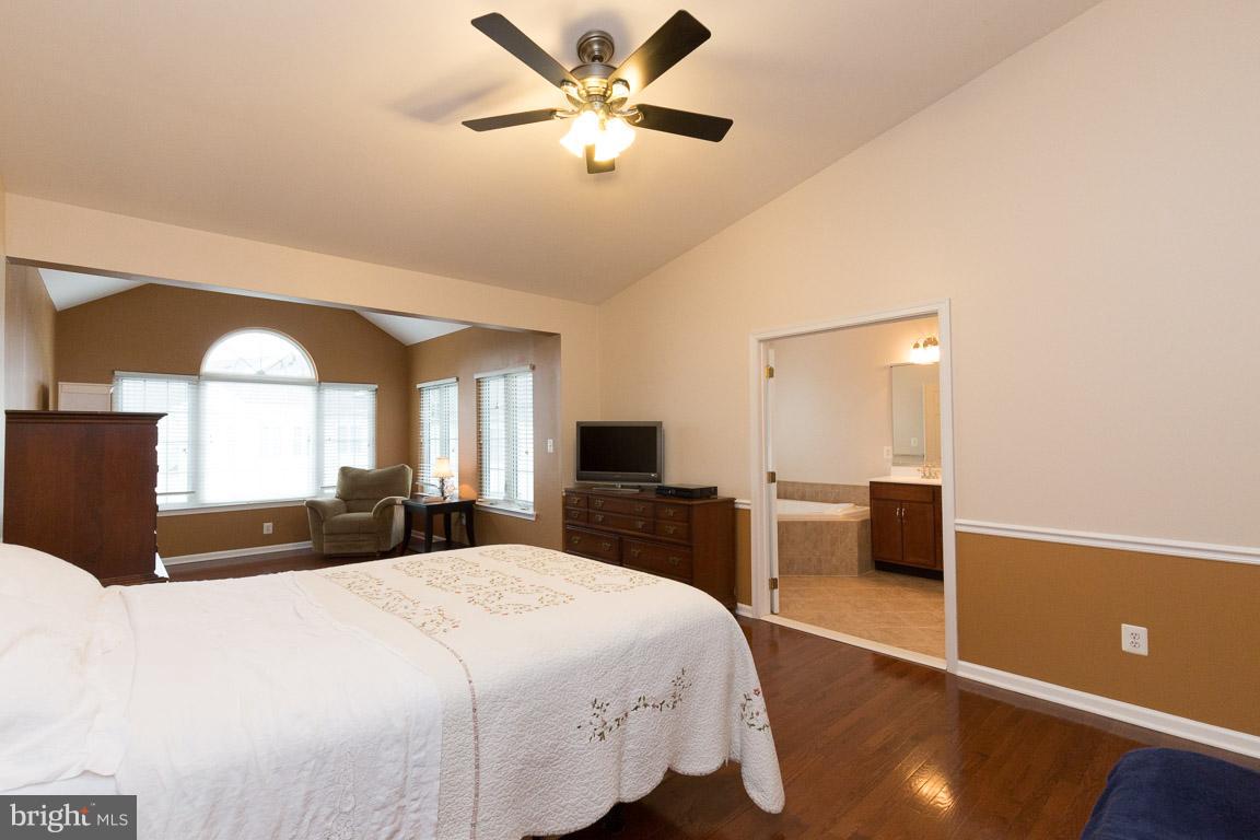 SOUTH RIDING - Residential