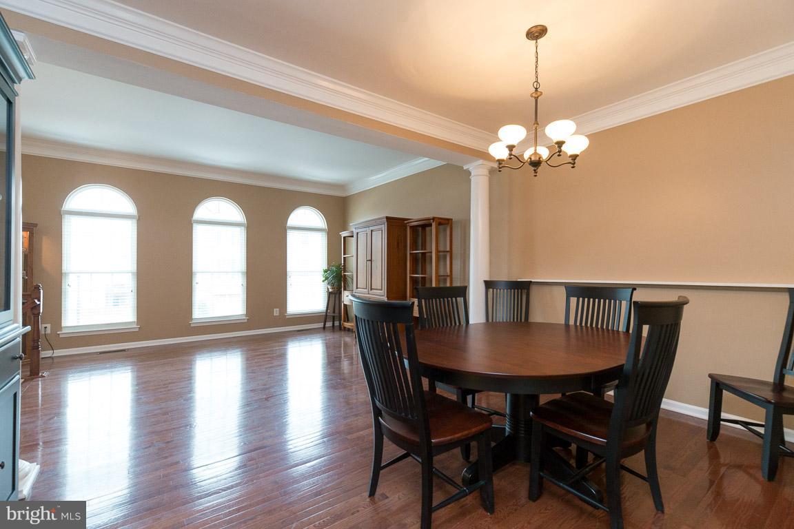 SOUTH RIDING - Residential