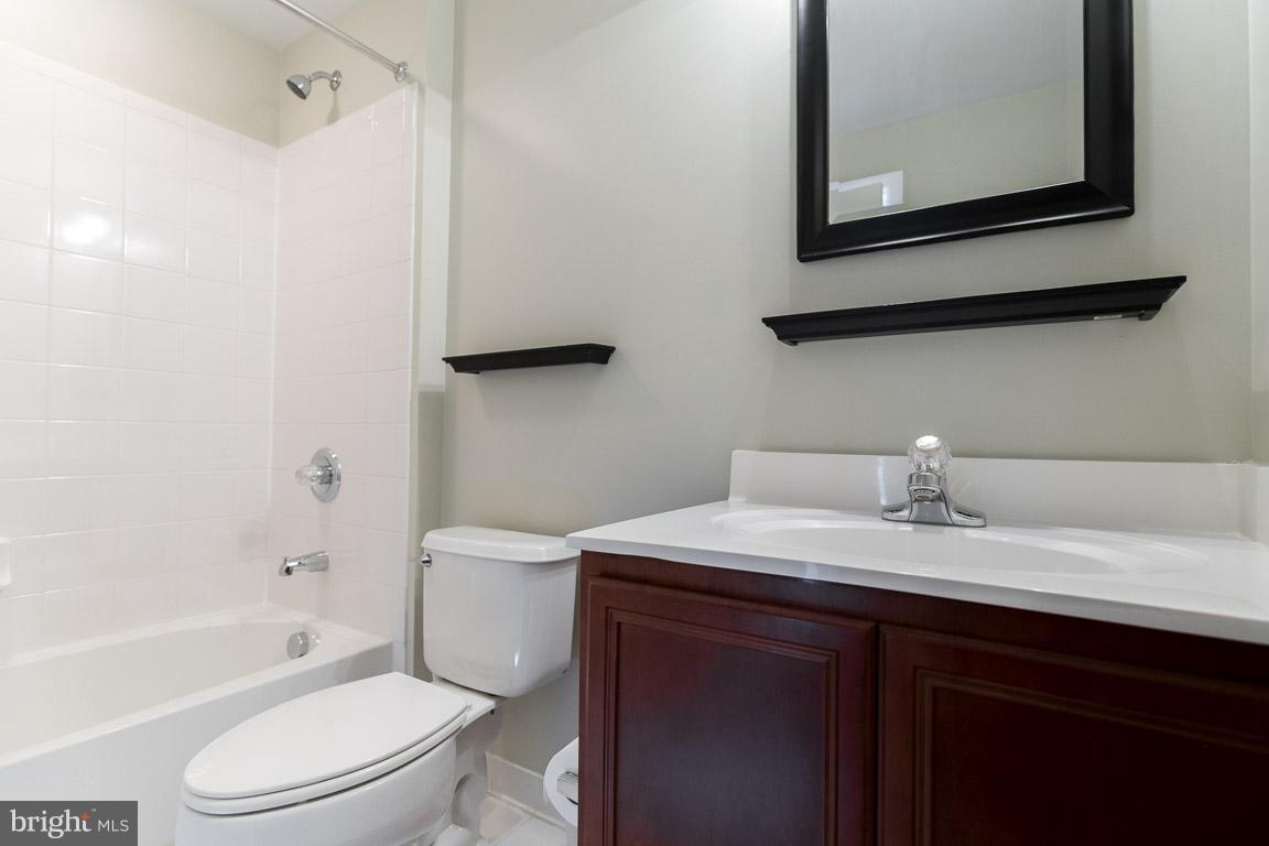 SOUTH RIDING - Residential