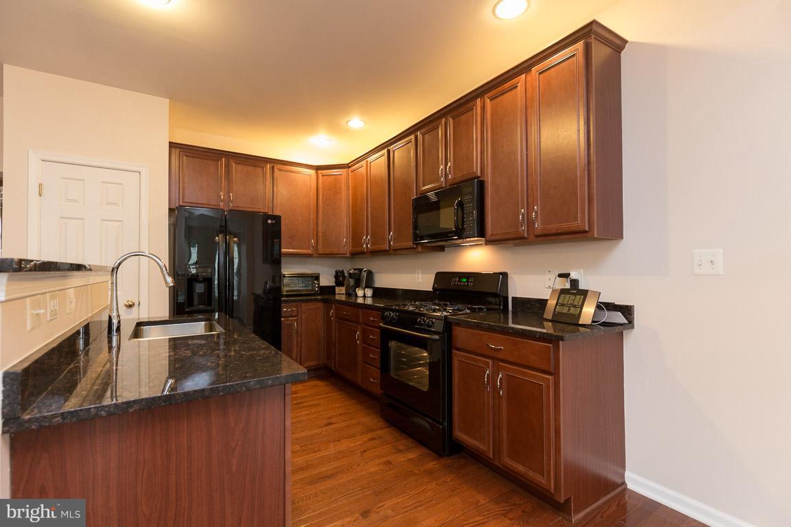 SOUTH RIDING - Residential