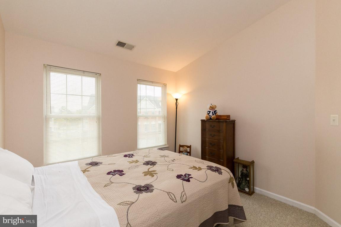 SOUTH RIDING - Residential