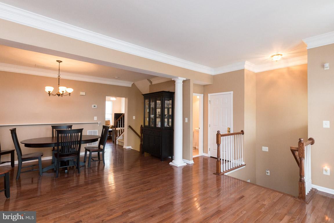 SOUTH RIDING - Residential