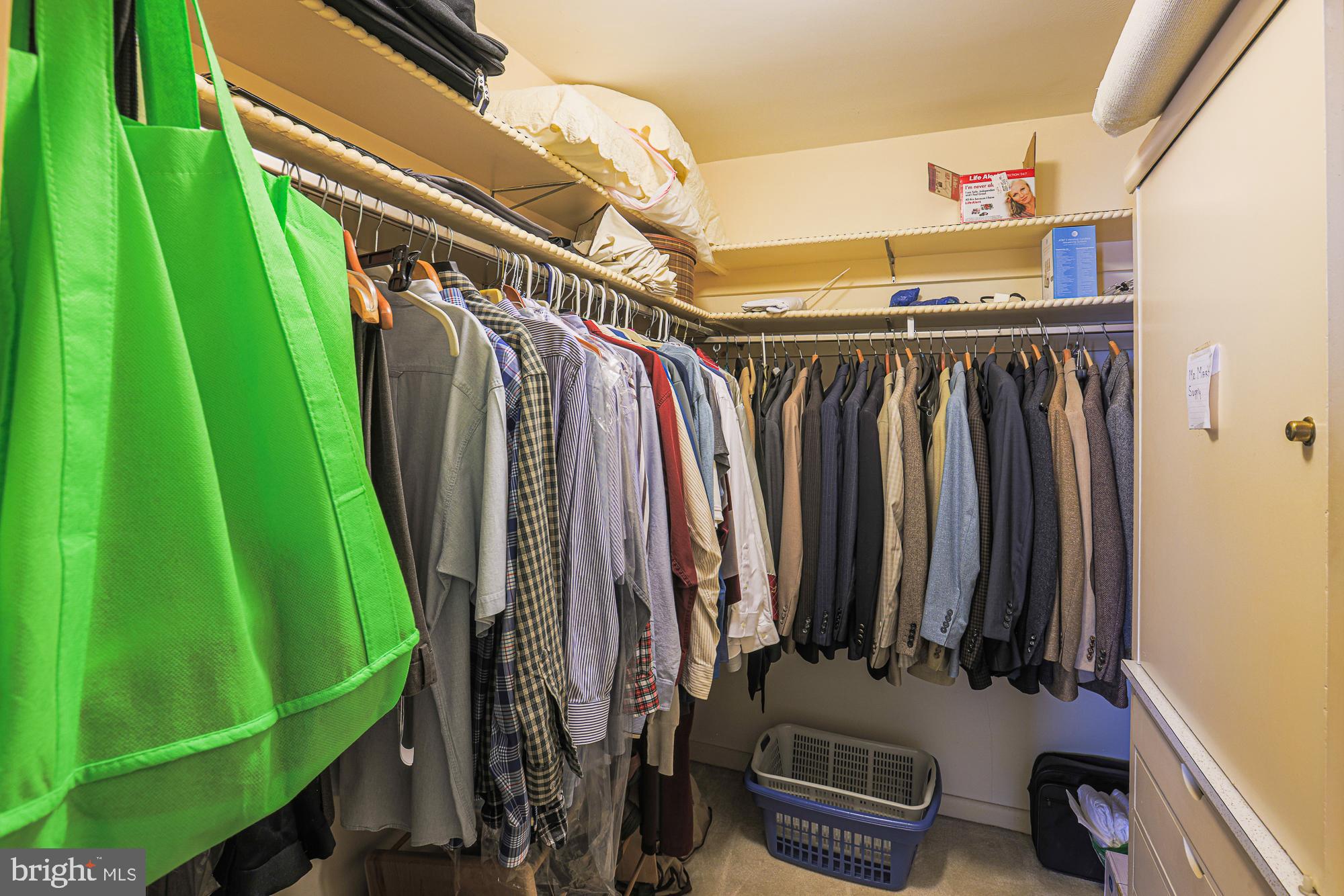 ELEVEN SLADE - Residential