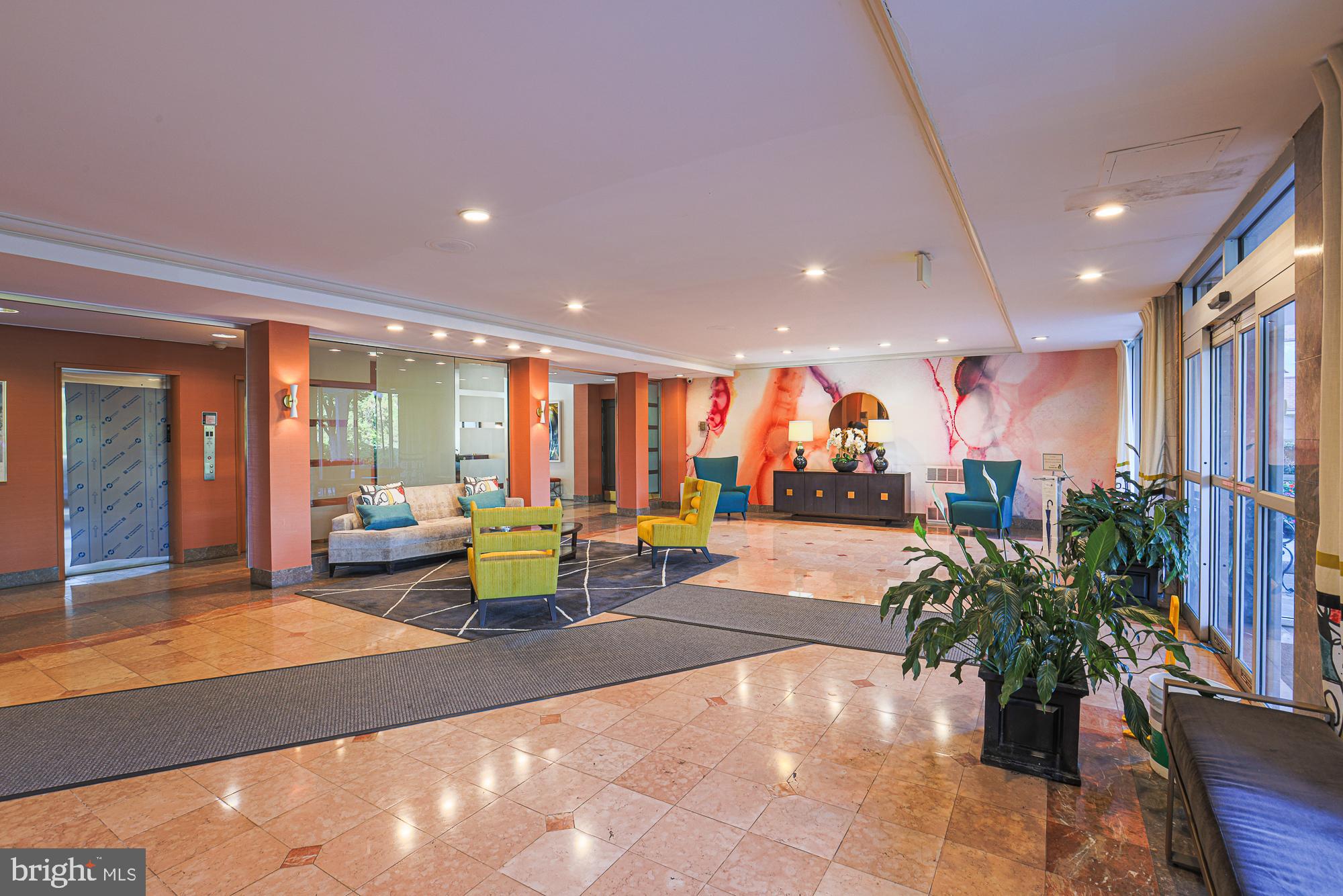 ELEVEN SLADE - Residential