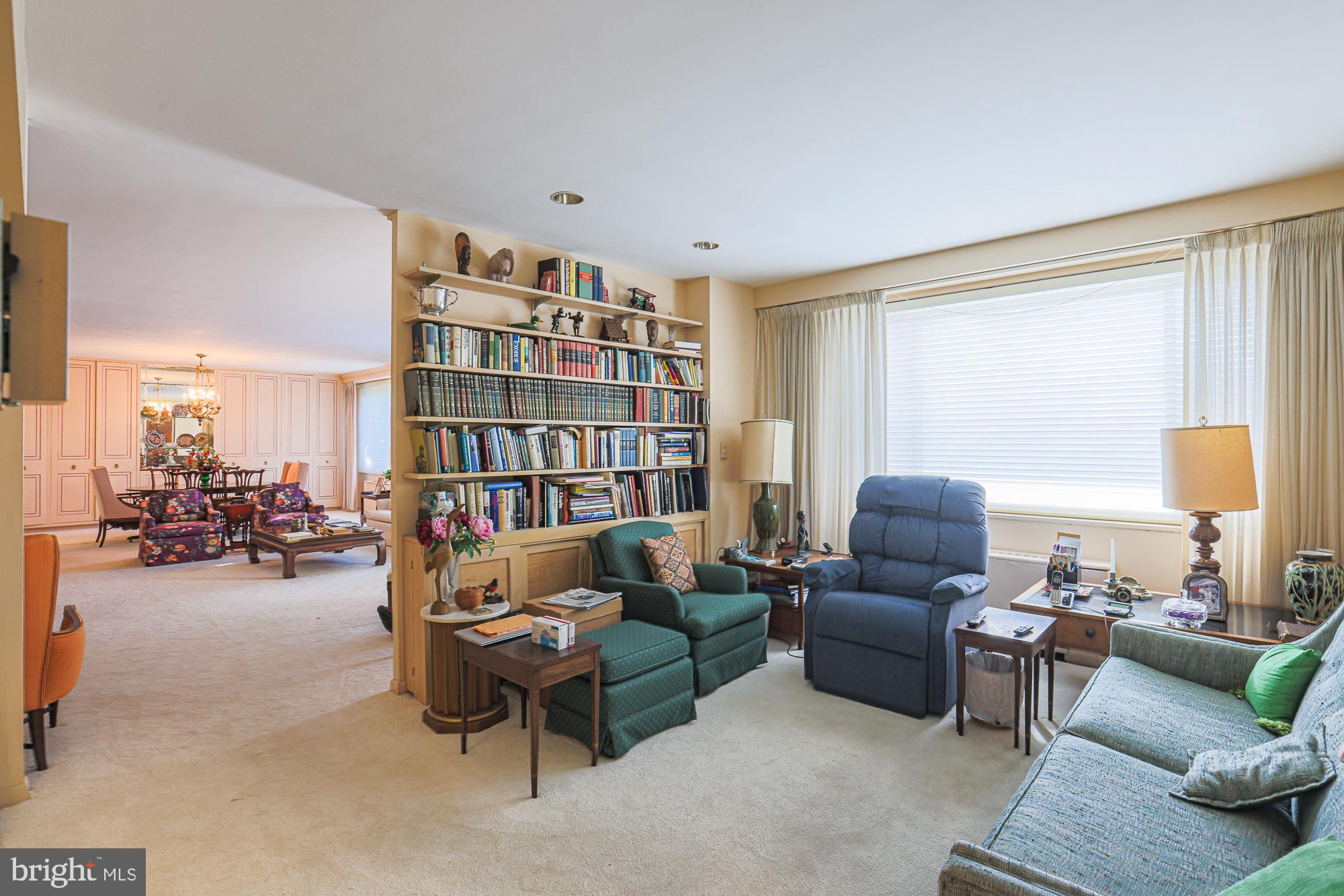 ELEVEN SLADE - Residential