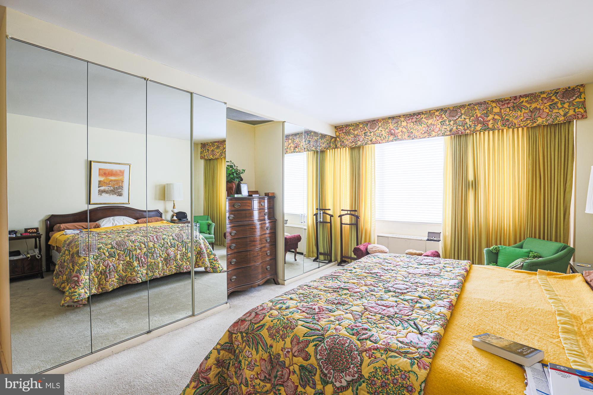 ELEVEN SLADE - Residential