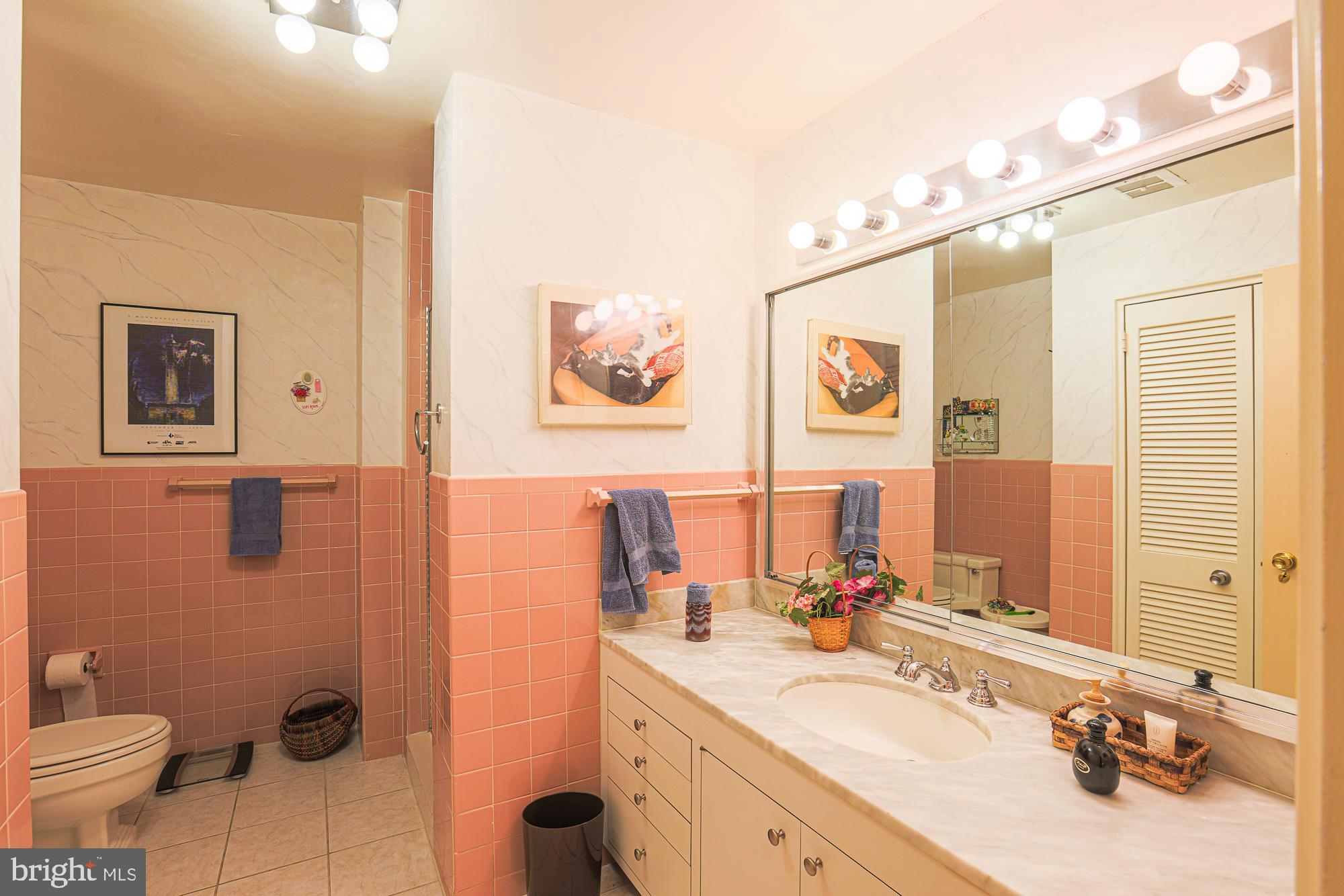 ELEVEN SLADE - Residential