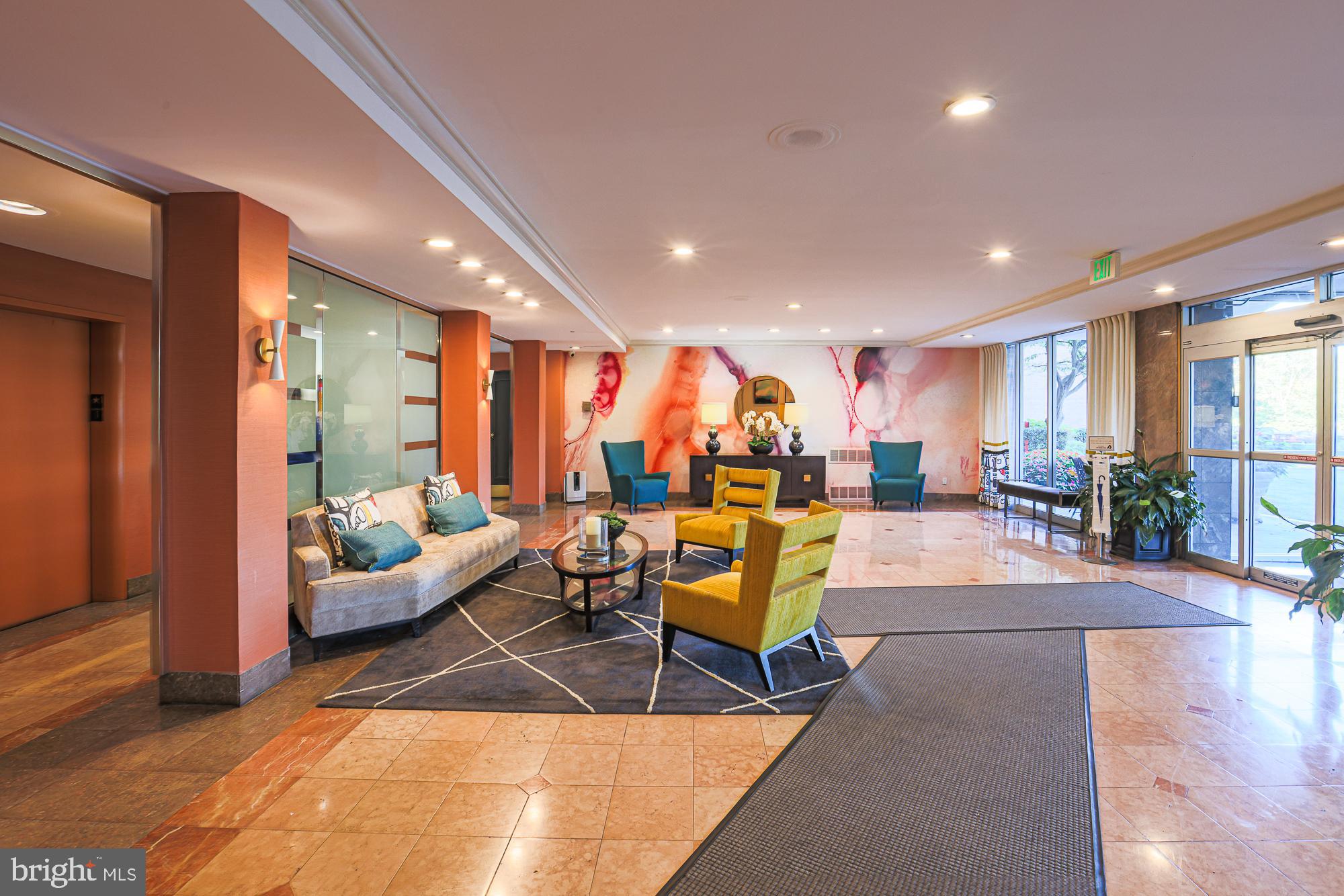 ELEVEN SLADE - Residential