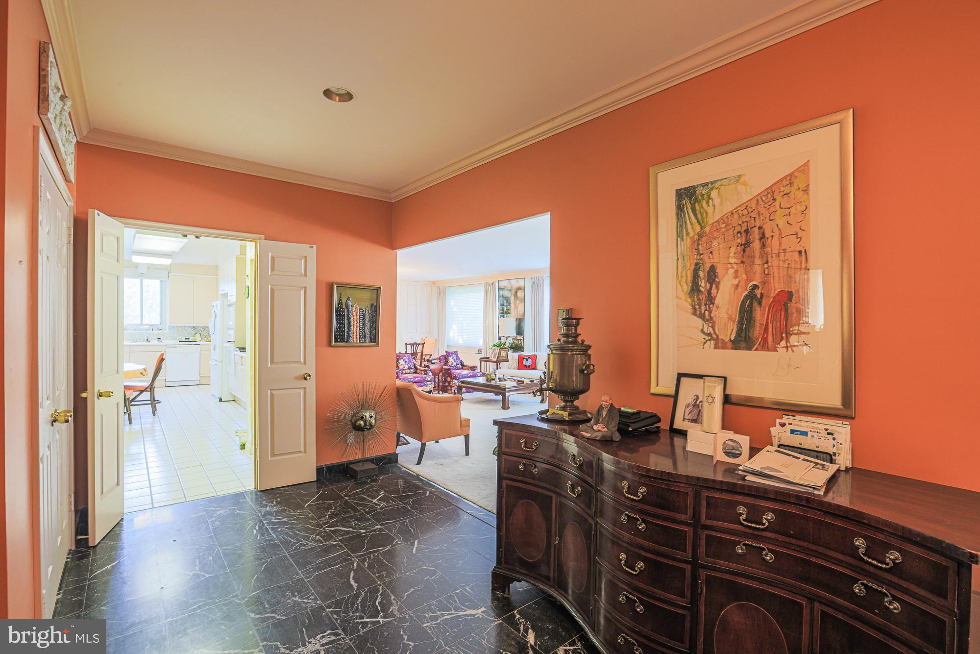 ELEVEN SLADE - Residential