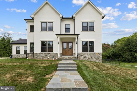 Homes For Rent - 6101 Berkshire Drive<br/> BETHESDA, MD 20814