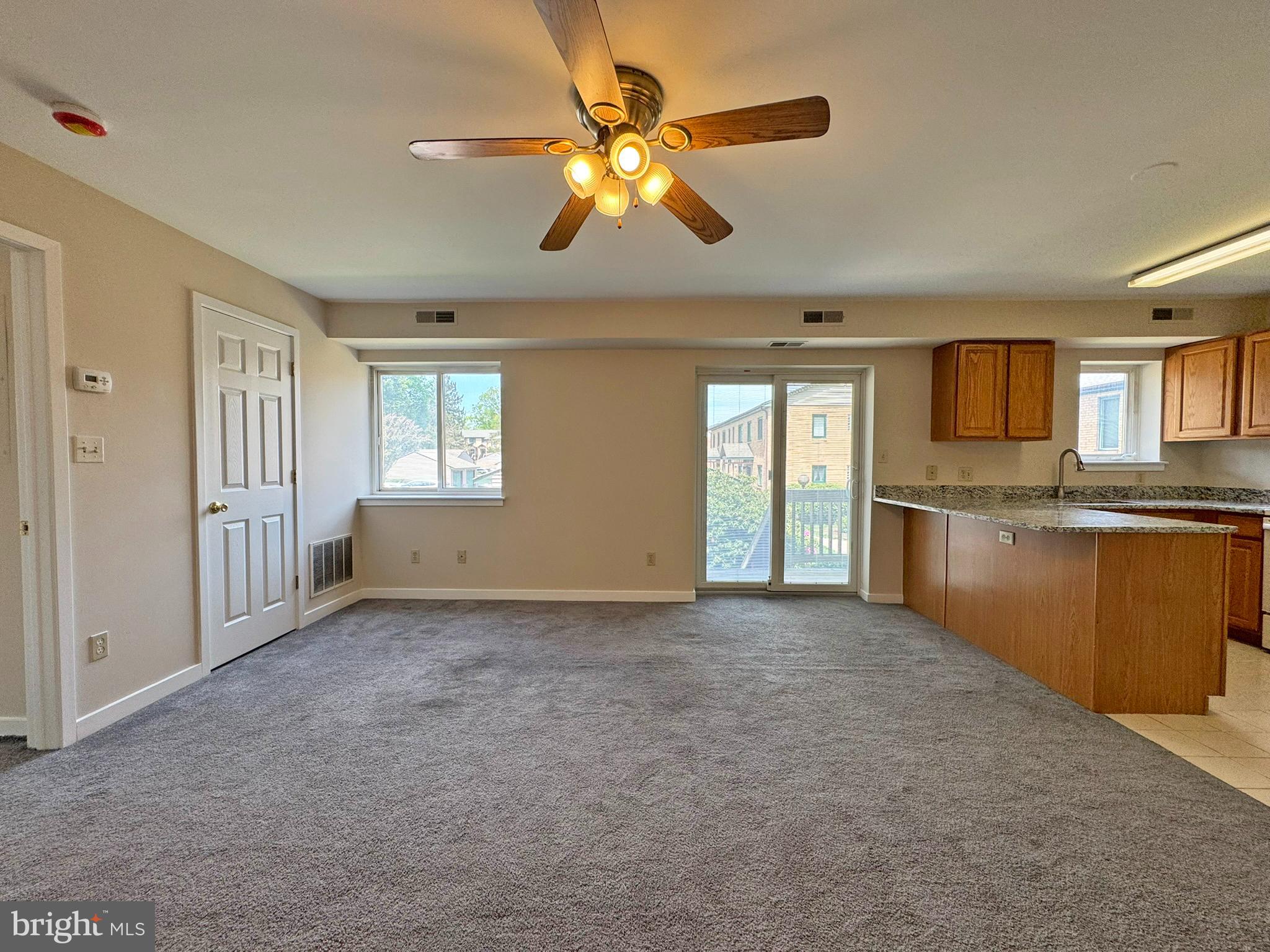 5404 HIGHLAND COURT 5404