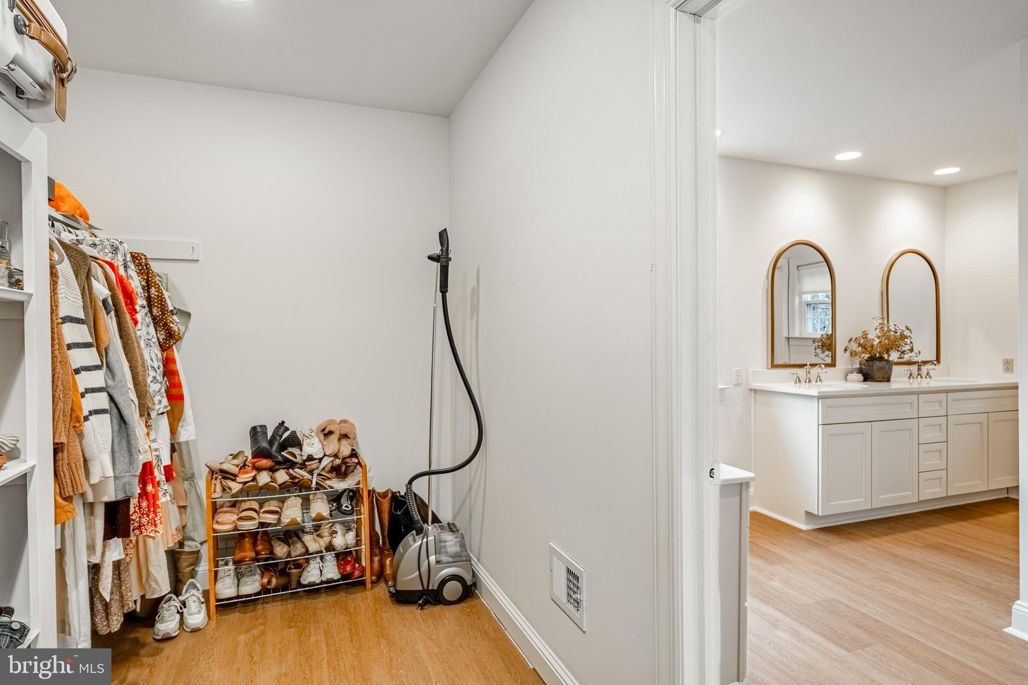 FAIRVILLE - Residential